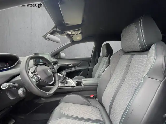 Peugeot 5008 view 9