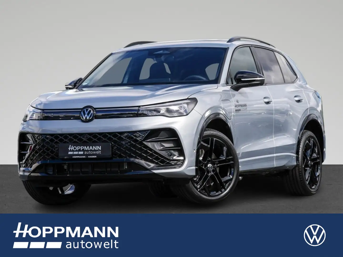Volkswagen Tiguan R-Line 1,5 l eHybrid AHK Pano Harman Kard Silber - 1