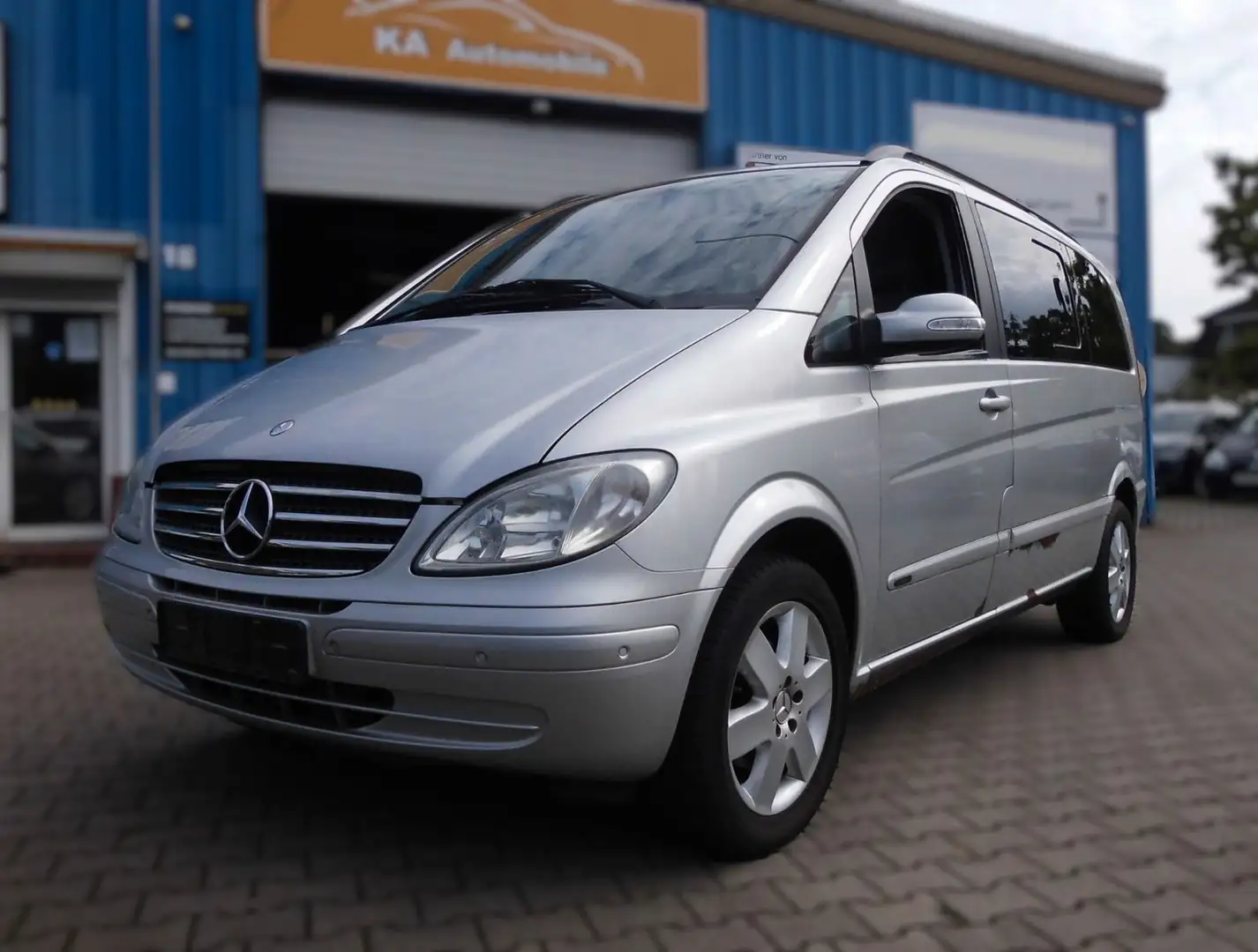 Mercedes-Benz Viano 3.2/3.5 kompakt  Nur 90.000 TKM Silber - 1