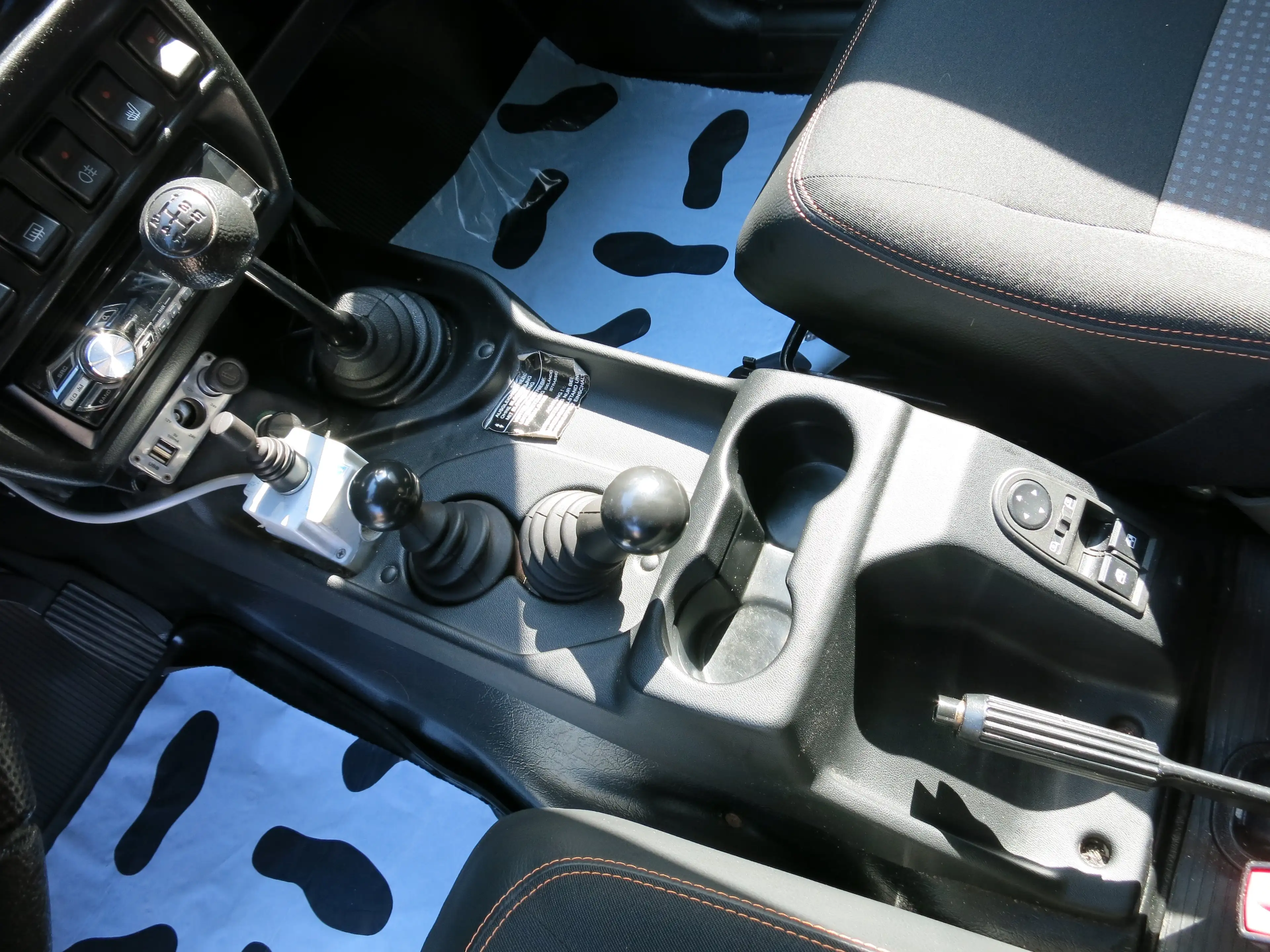 Lada Taiga Basis 4x4 1.HAND SCHIEBESCHILD — photo 9