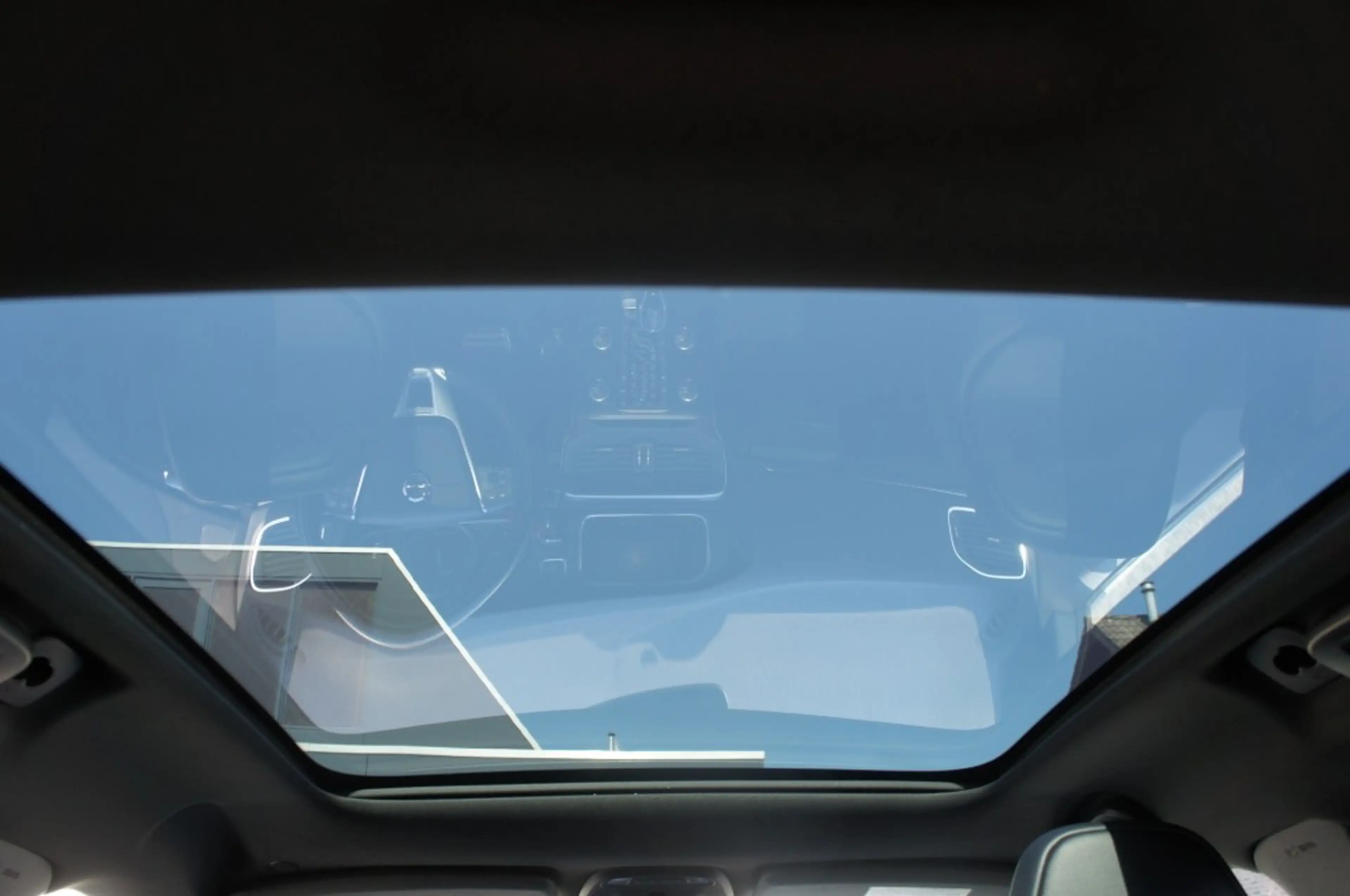Volvo V40 2.0 T4 BNS SPORT R-design LEDER/PANO/TREKHAAK/CAME — photo 15