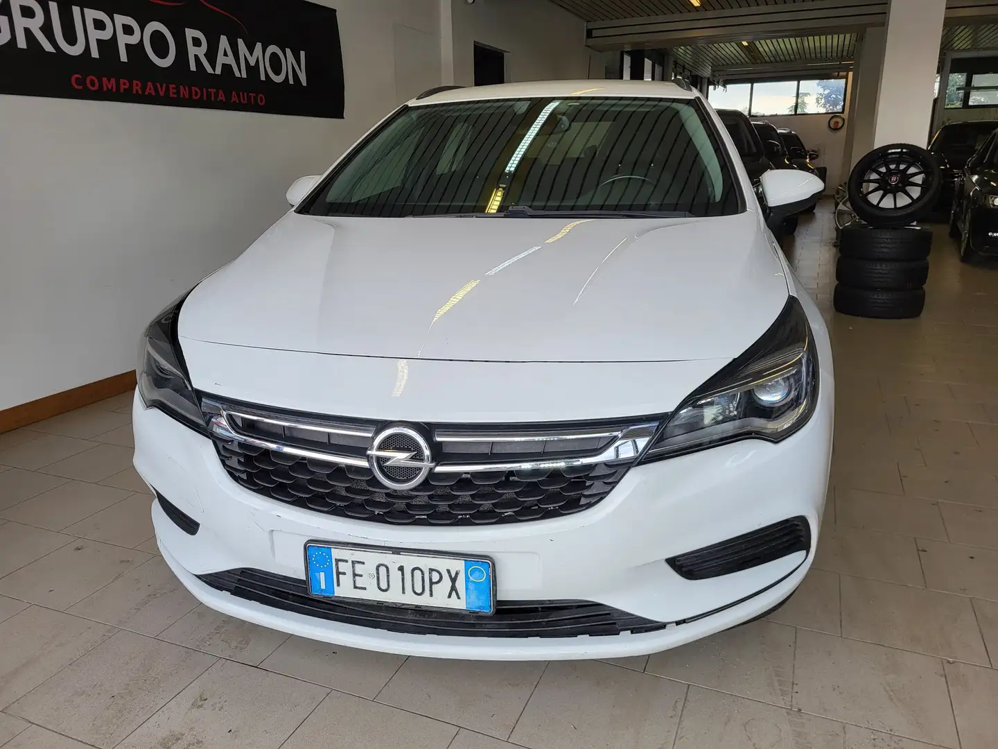 Opel Astra Sports Tourer 1.6 cdti S&S Blanc - 2