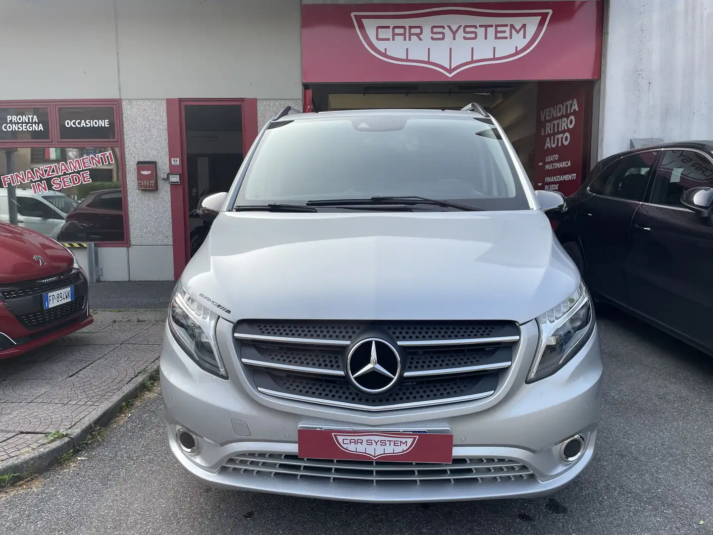 Mercedes-Benz Vito 118 CDI MIXTO 4X4 Gris - 2
