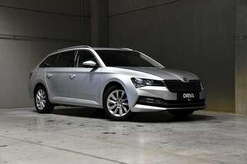 PHEV - CARPLAY - PANO - STUURVERW. - TREKHAAK