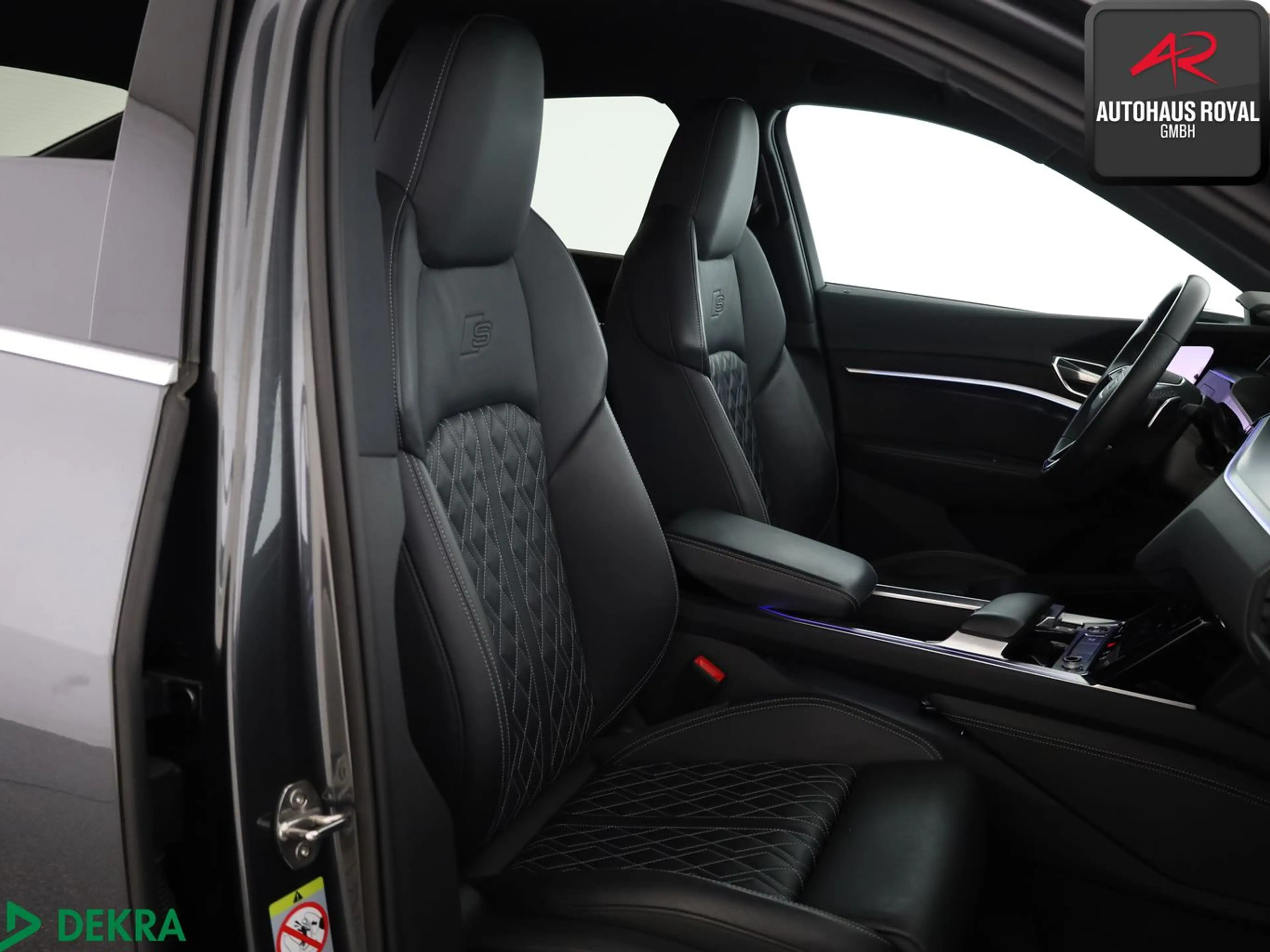 Audi e-tron Sportback 55 qu S LINE NACHTSICHT,MATRIX — photo 11
