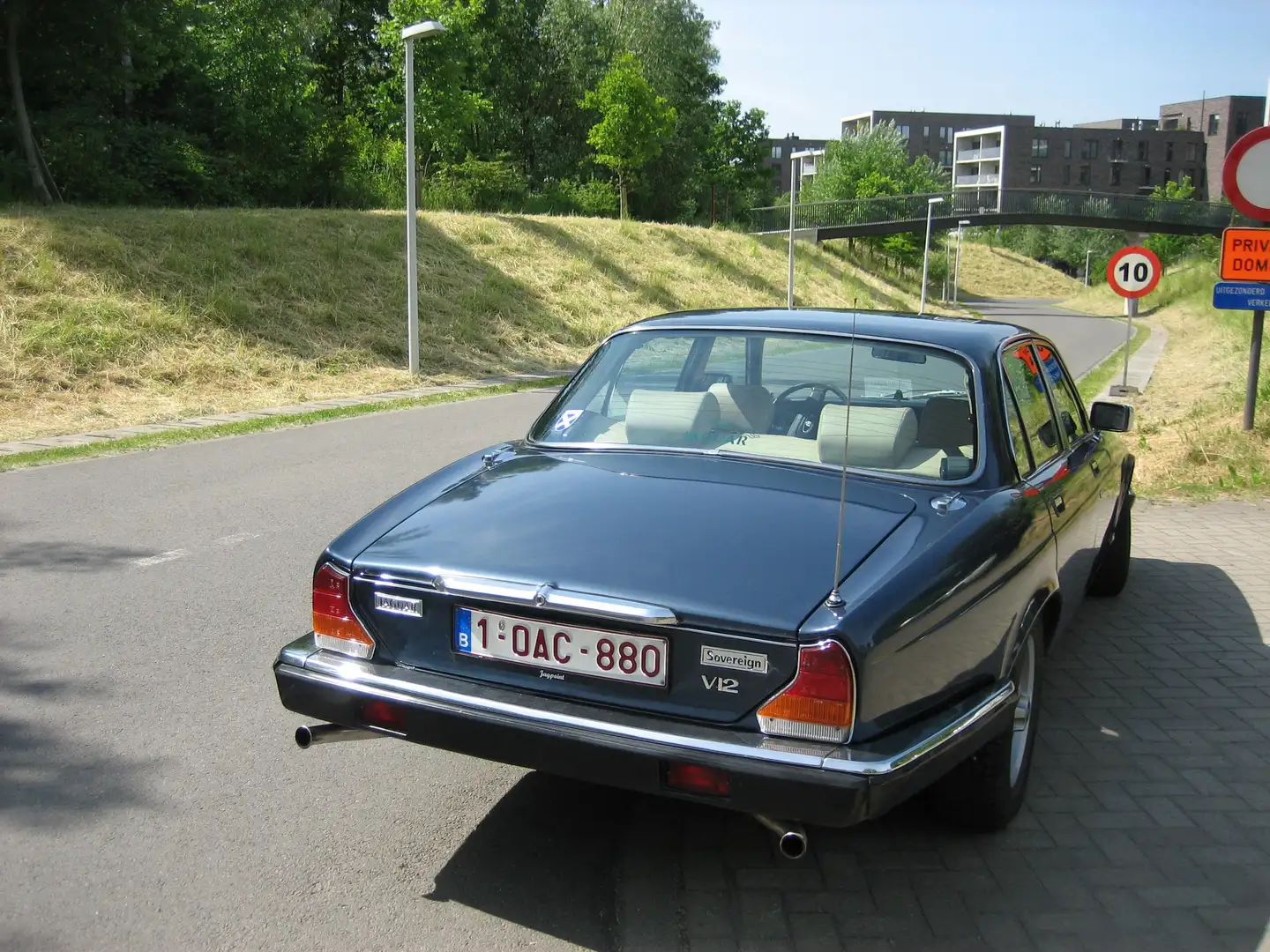 Jaguar XJ12 sovereign Blauw - 2