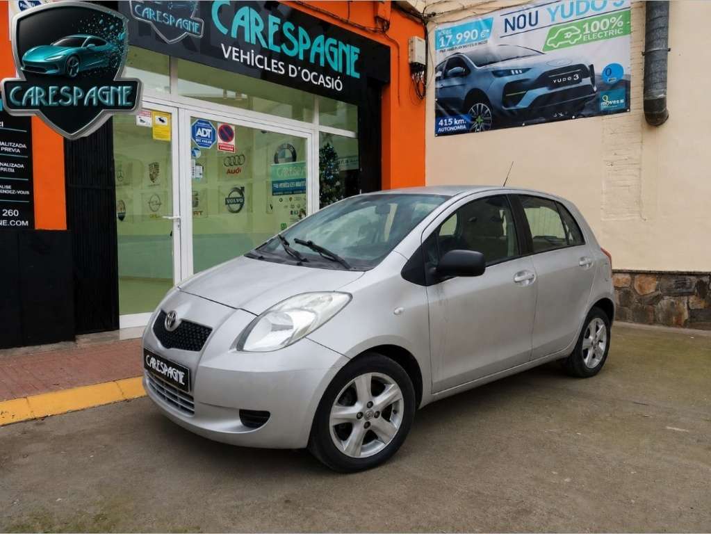 Toyota Yaris 1.3 VVT-i Luna - foto 1