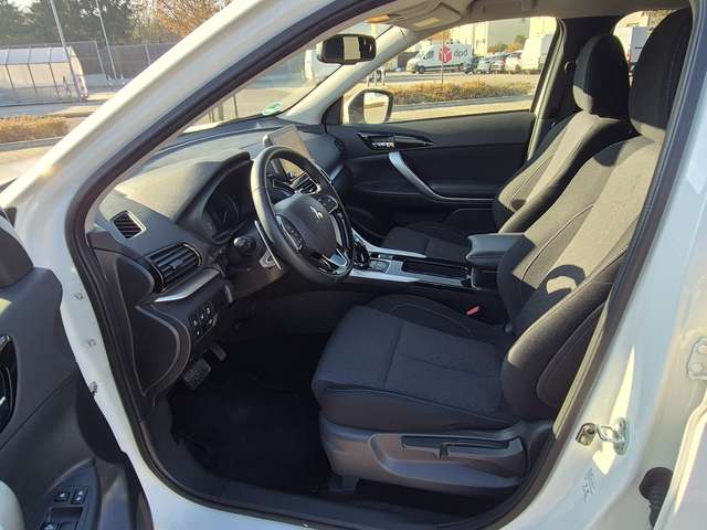 Mitsubishi Eclipse Cross Plug-In Hybrid 4WD Select