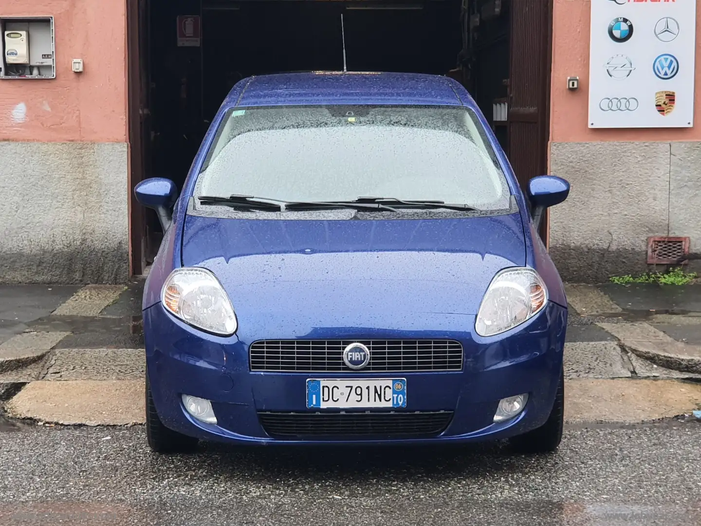 Fiat Grande Punto 1.4 5p. Dynamic Blau - 2