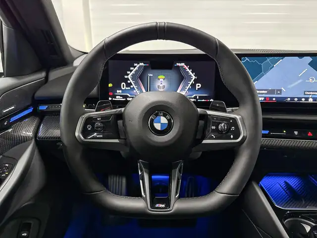 BMW 5 Series view 12