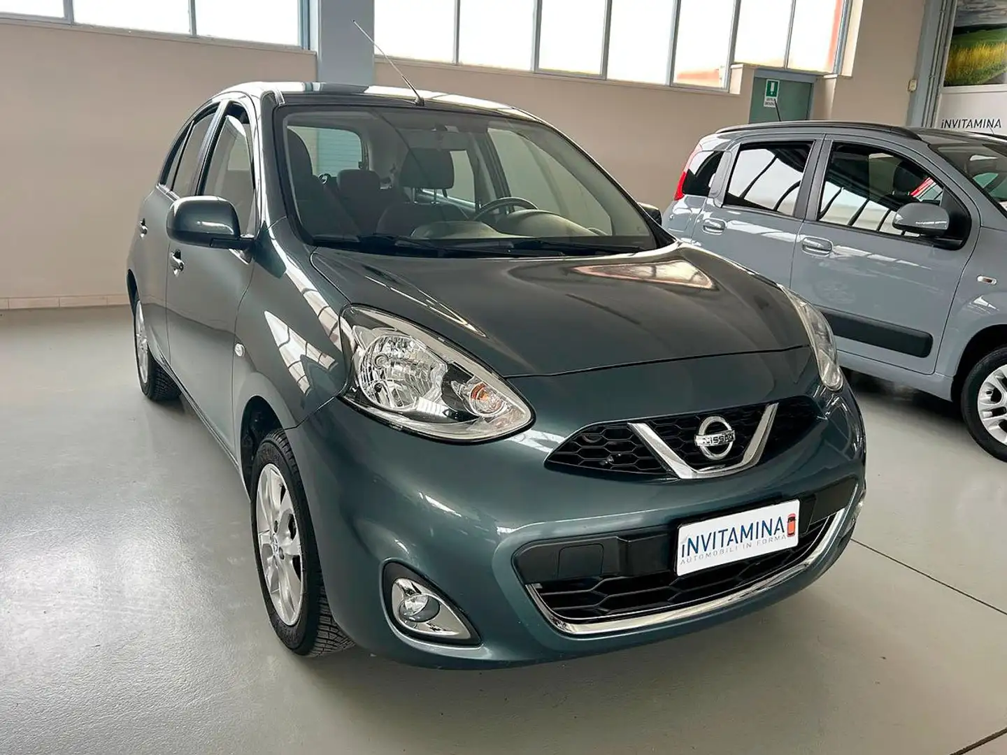 Nissan Micra 1.2 12V 5 porte Acenta Grijs - 1