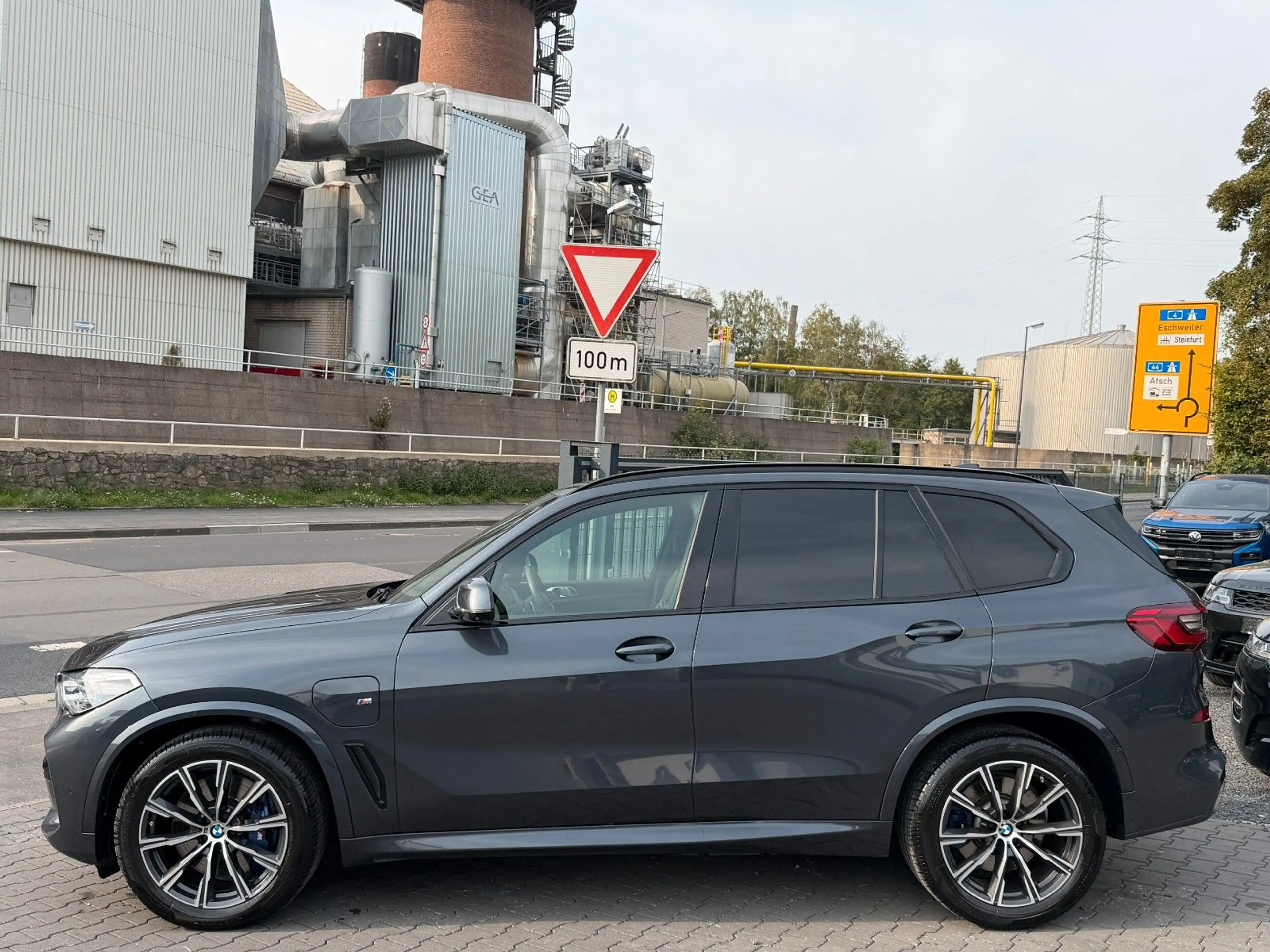 BMW X5 xDrive 45 e Laser - Panorama-M Sportpaket /// — photo 7