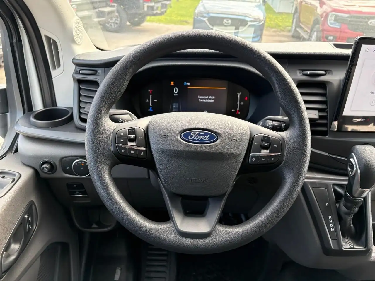 Ford Transit Cargo Van снимка Ford Transit Cargo Van