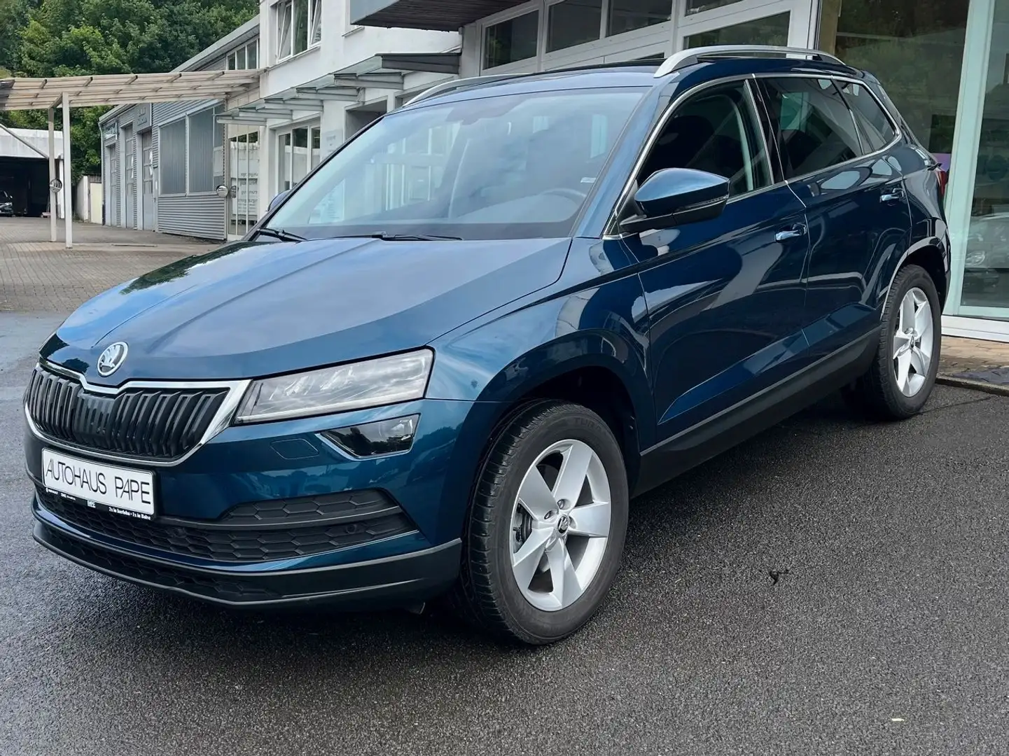 Skoda Karoq Style Act 1.5 TSI 4x4 DSG Blau - 1