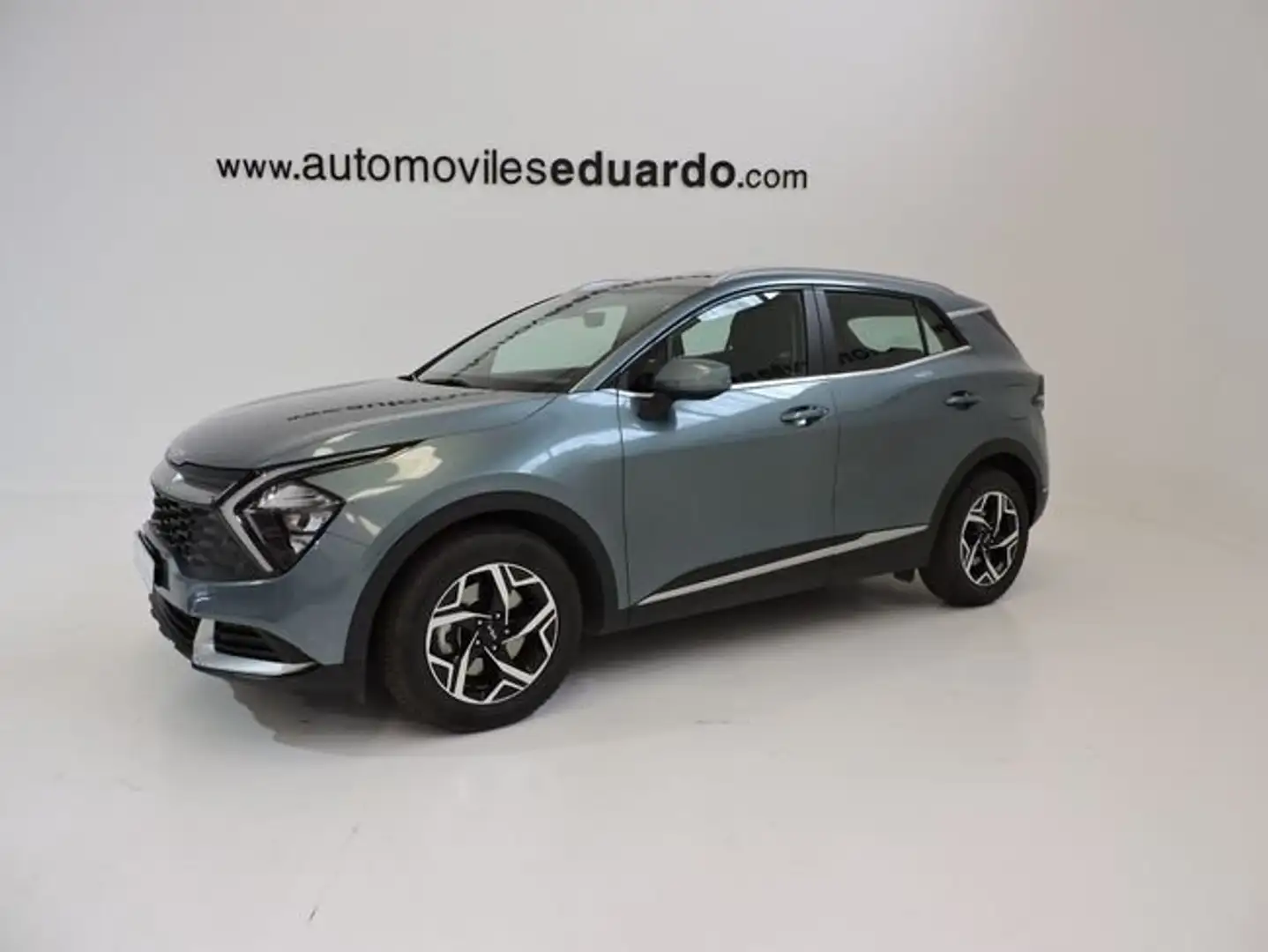 Kia Sportage 1.6 CRDi MHEV Tech DCT 136 Gris - 1