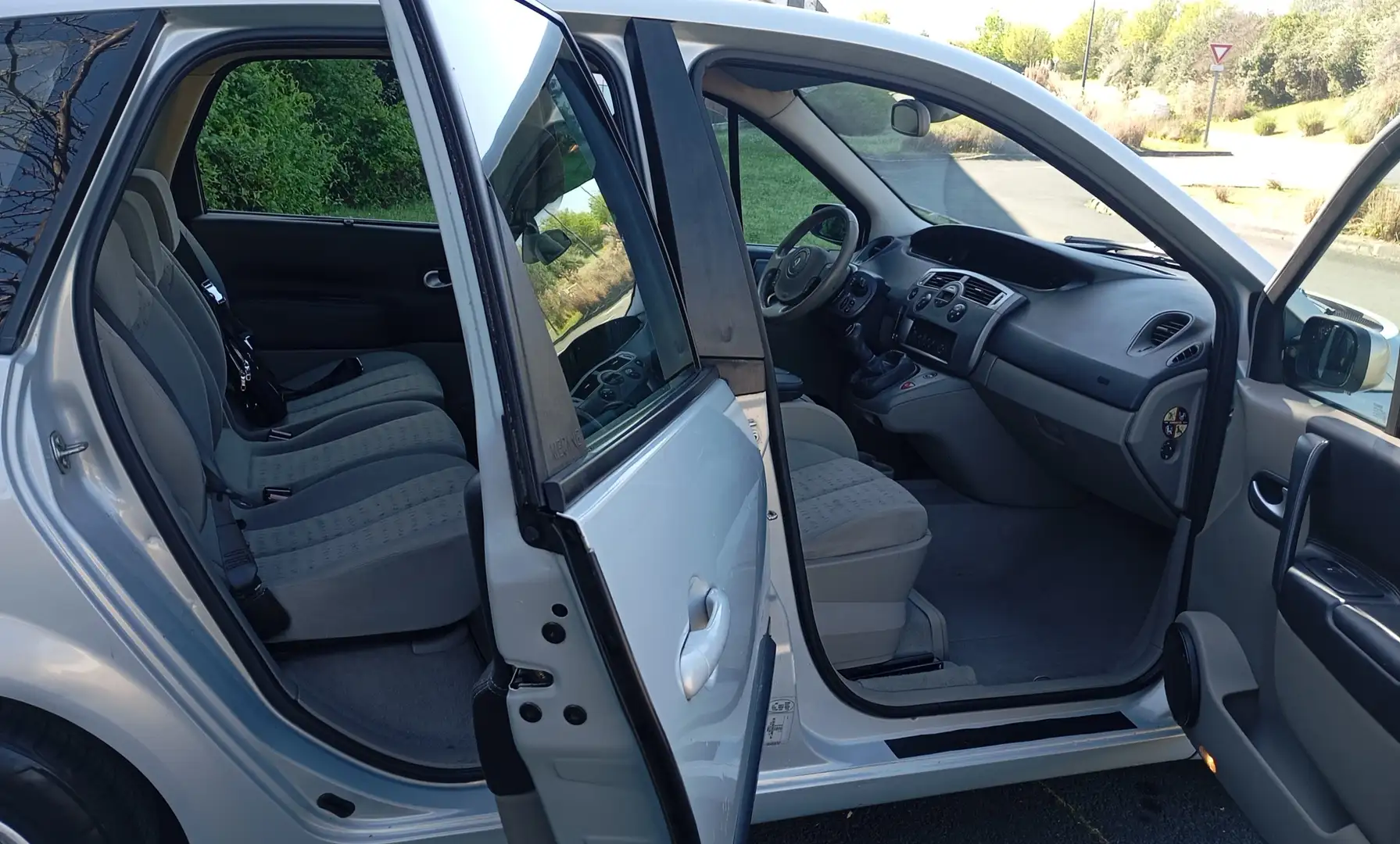 Renault Scenic 1.6i 16v 110cv Expression Szürke - 2
