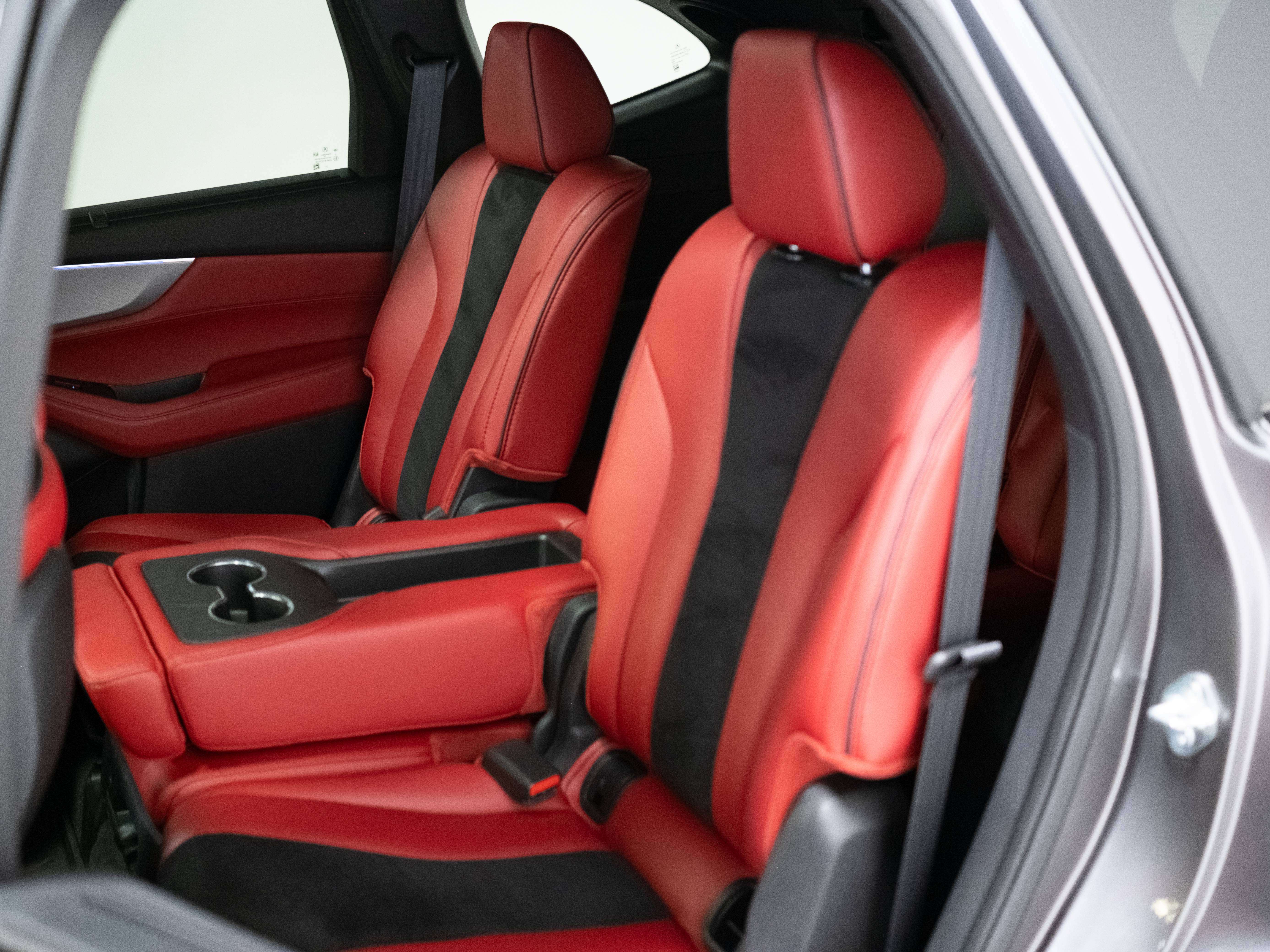 used 2022 Acura MDX car, priced at $48,900