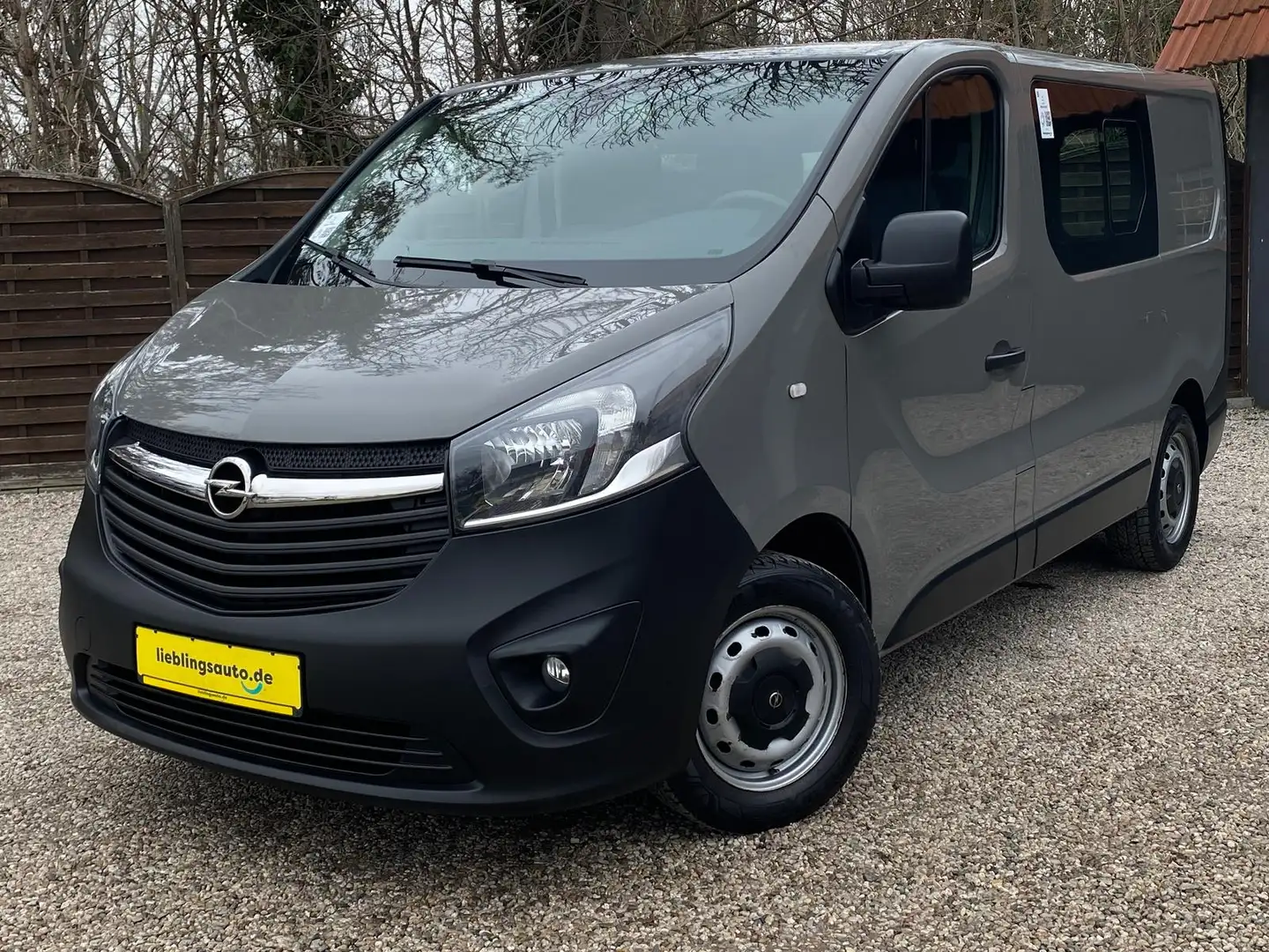 Opel Vivaro 1.6 CDTI Kasten L1H1 2,7t Klima Parkhilfe - 1