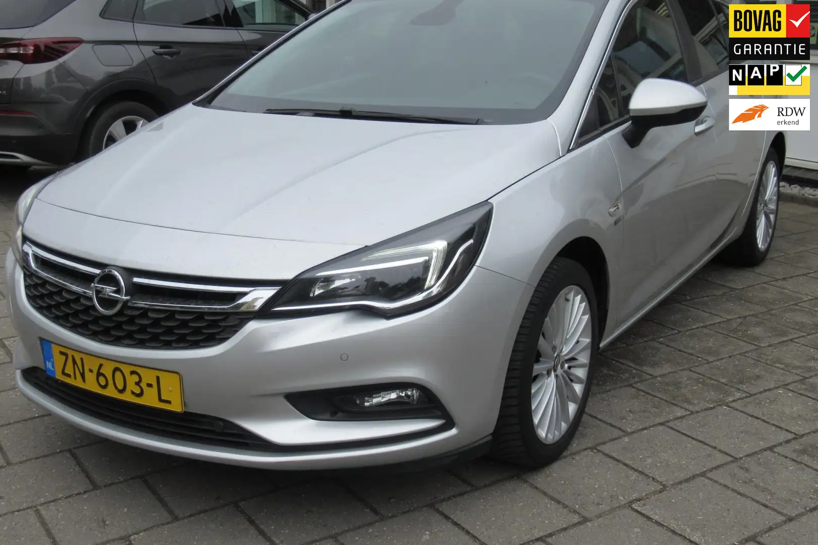 Opel Astra Sports Tourer 1.4 Turbo 120 Jaar Edition Grigio - 1