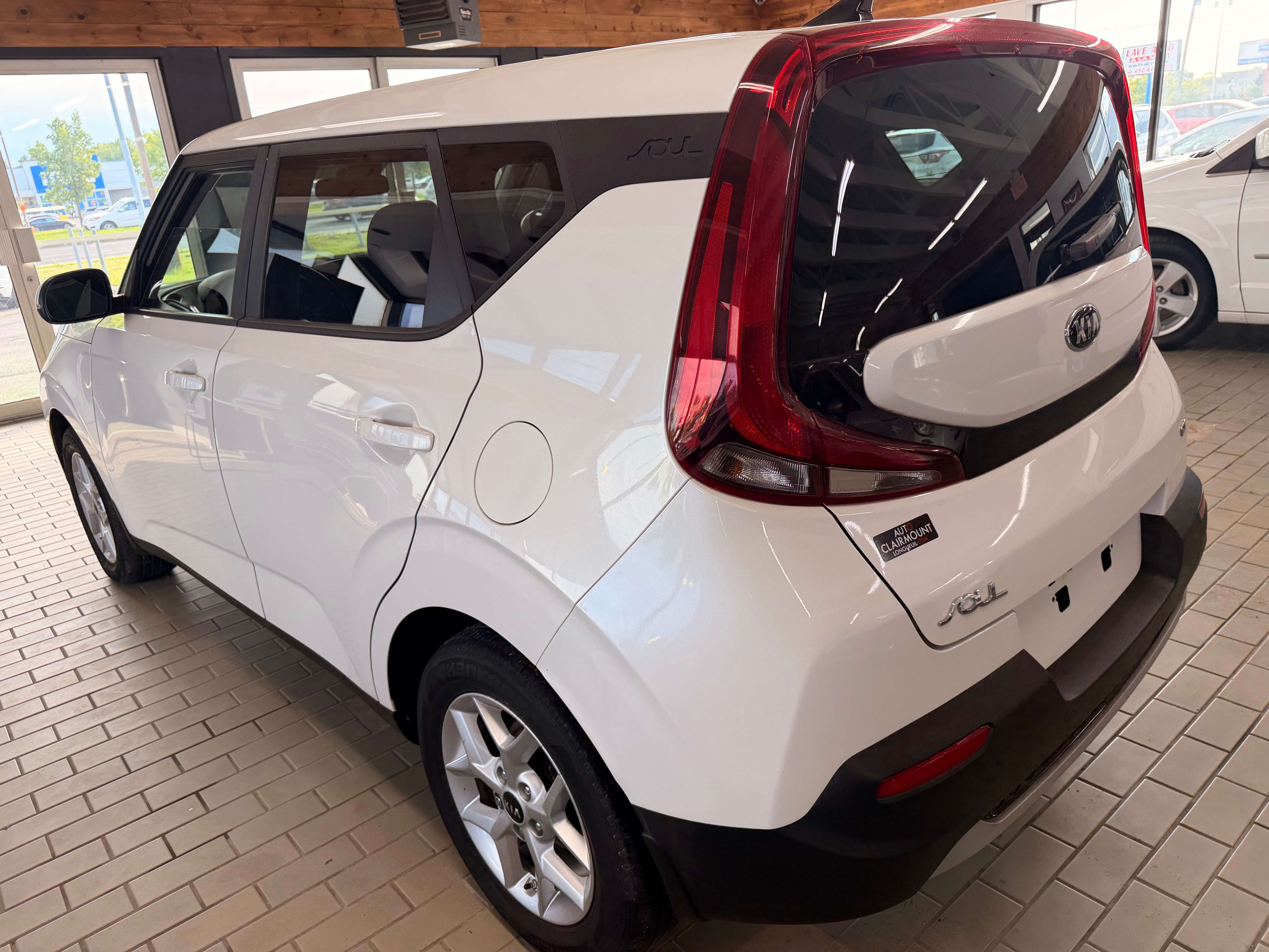 2020 Kia Soul EX - Image 2