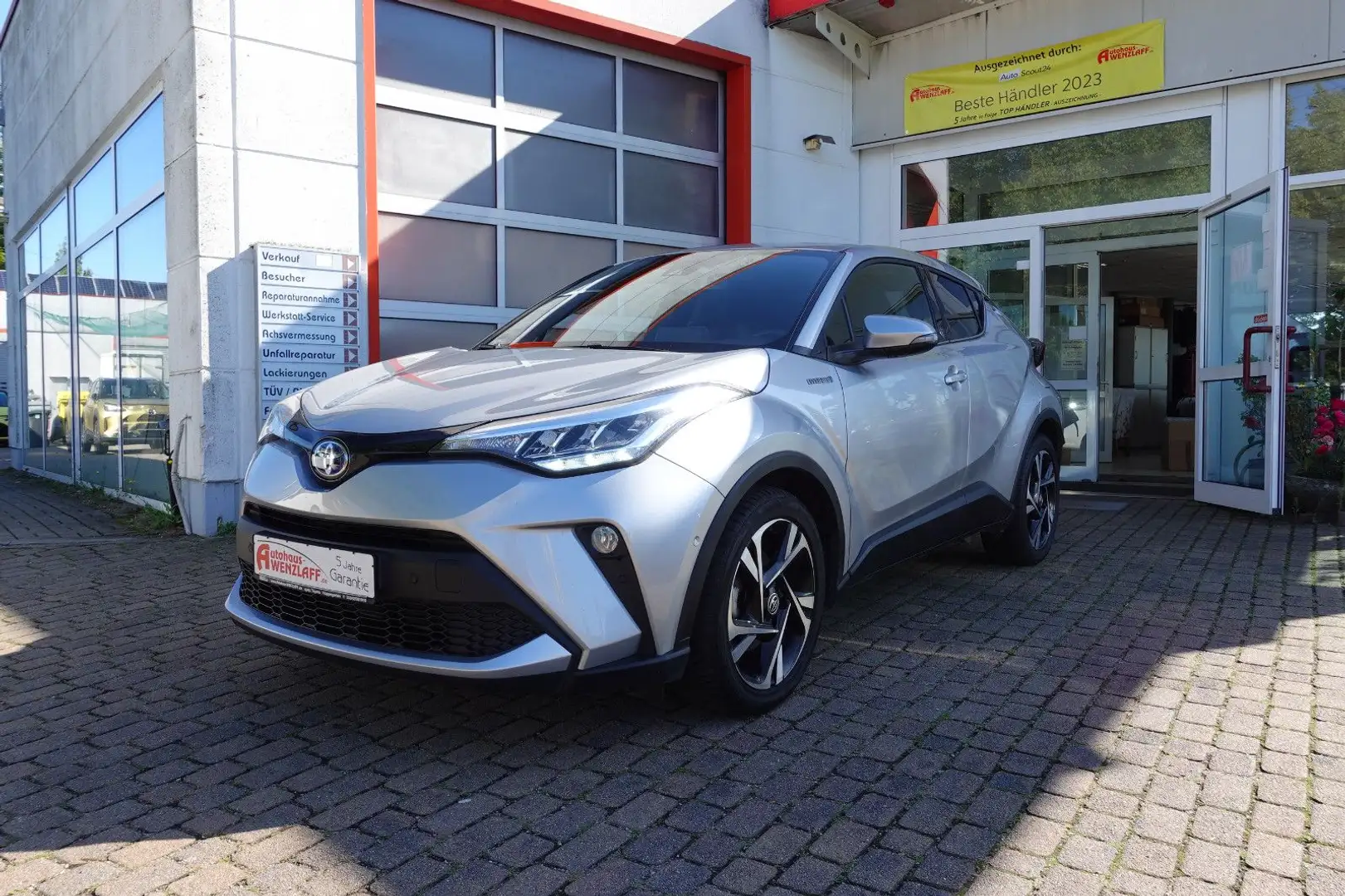 Toyota C-HR 2.0l Hybrid Team D Cloud Navi 5J Garantie Argent - 1