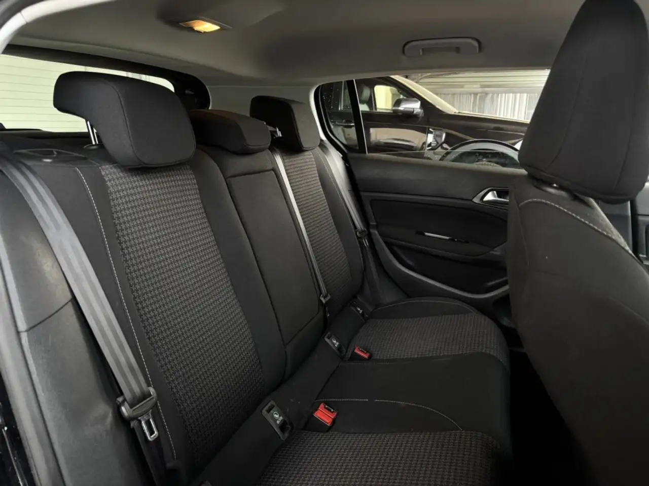 Peugeot 308 308 SW — photo 17