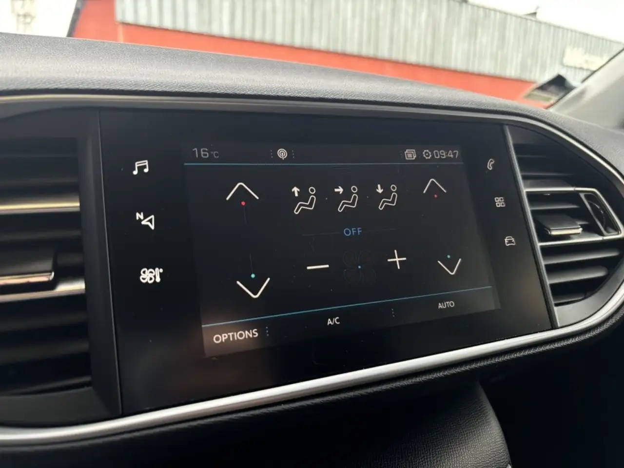 Peugeot 308 308 SW — photo 25