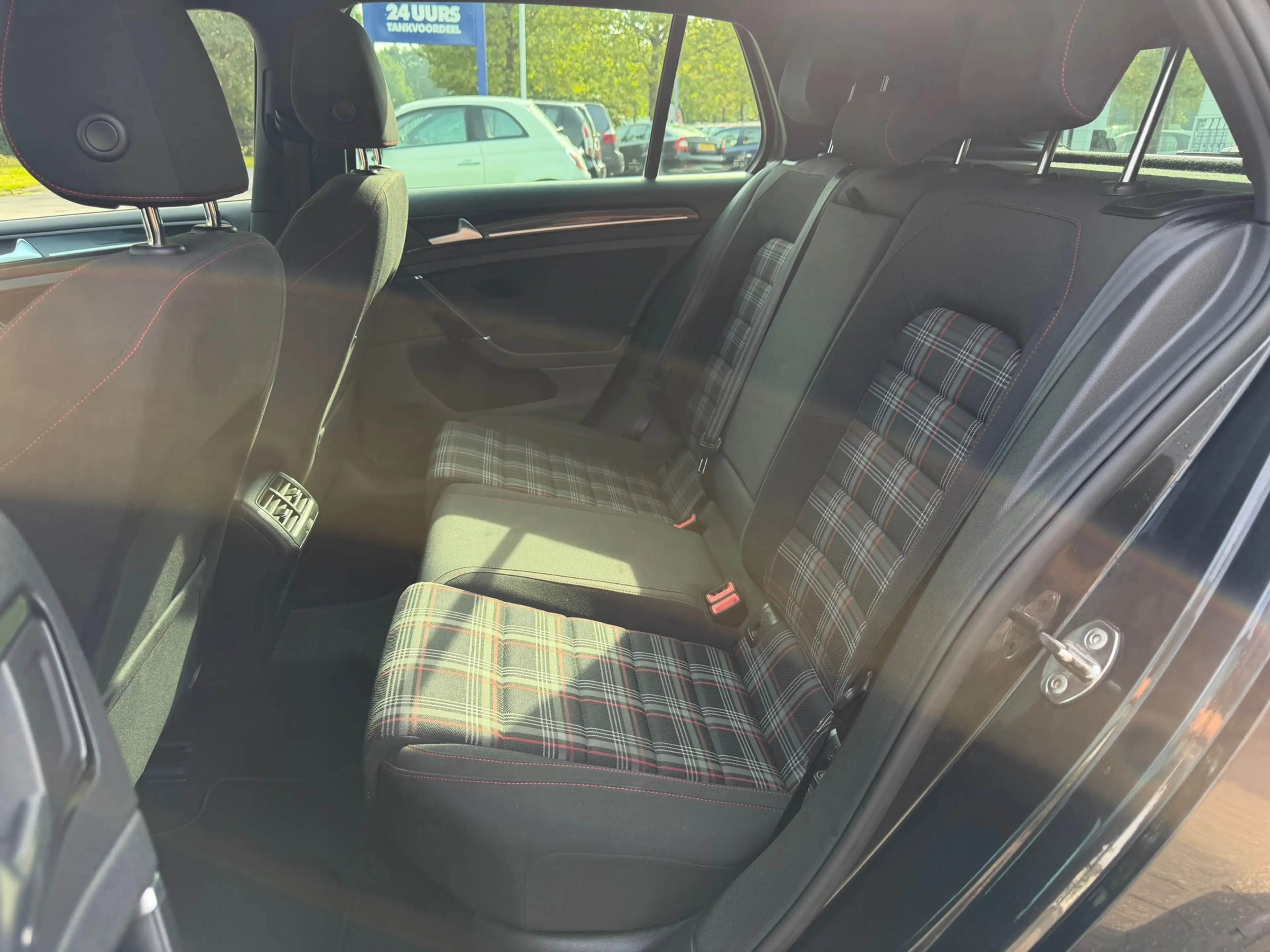 Volkswagen Golf GTI 2.0 TSI | Nwe apk | Cruise | — photo 4