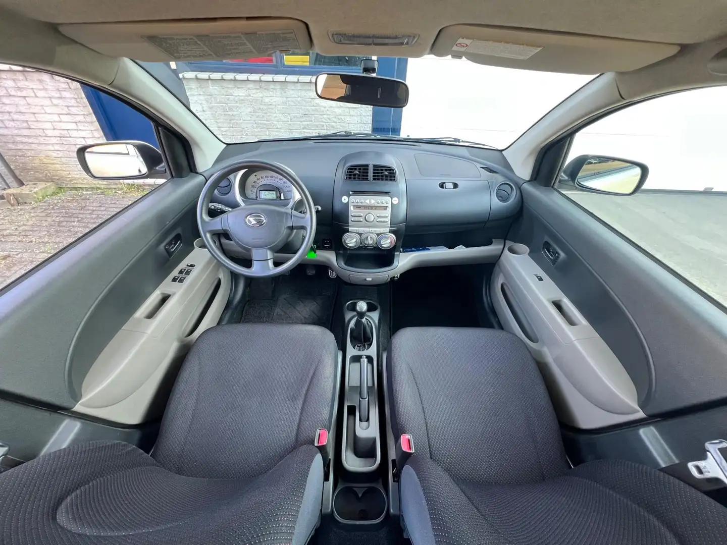 Daihatsu Sirion 2 1.0-12V Premium|Airco|Elek ram|5DR|NAP|APK Bej - 2