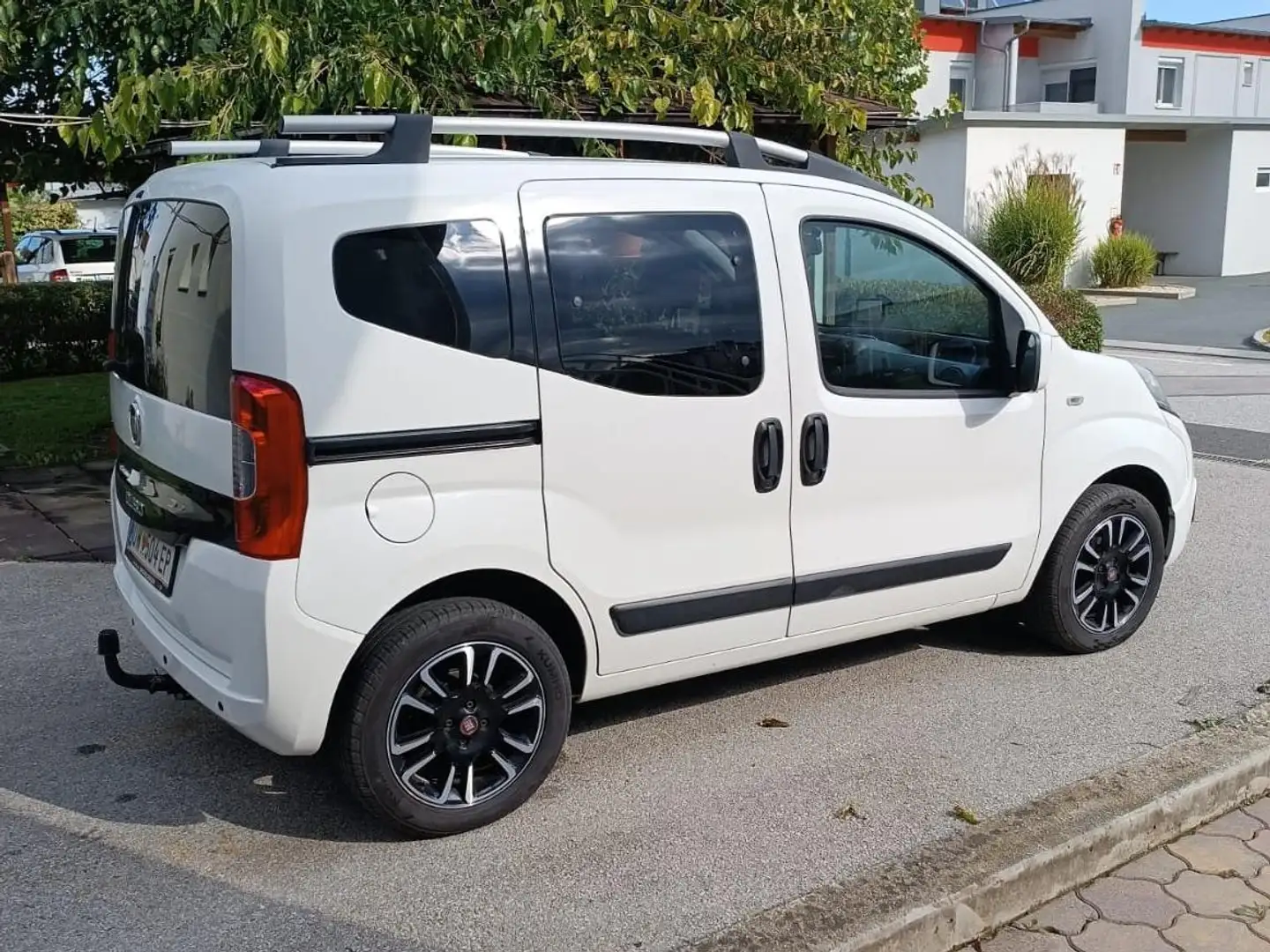 Fiat Qubo Qubo 1,4 Fire 78 Easy Easy bijela - 2