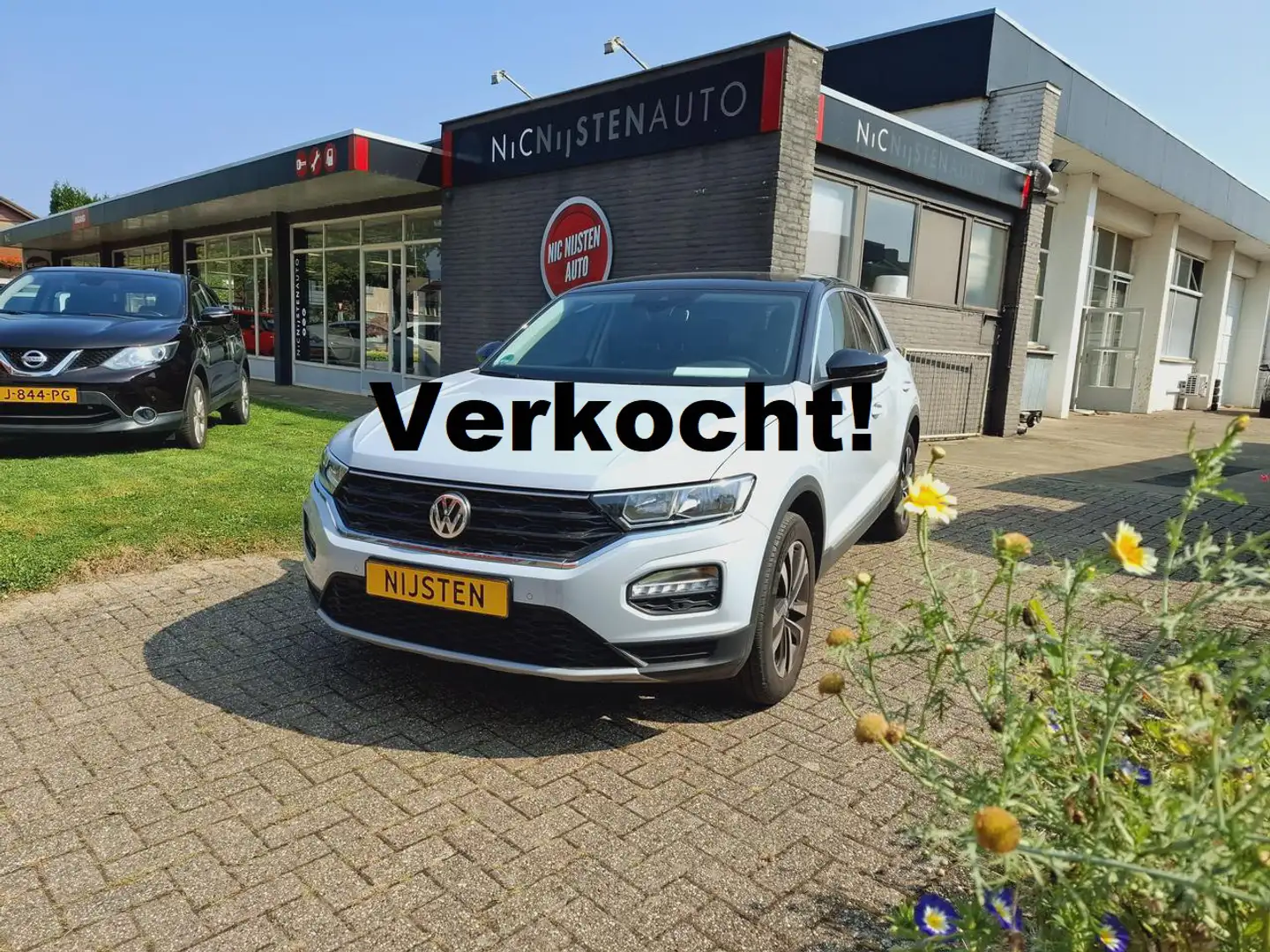 Volkswagen T-Roc 1.5 DSG Trekhaak Navi, Camera, Android auto Wit - 1