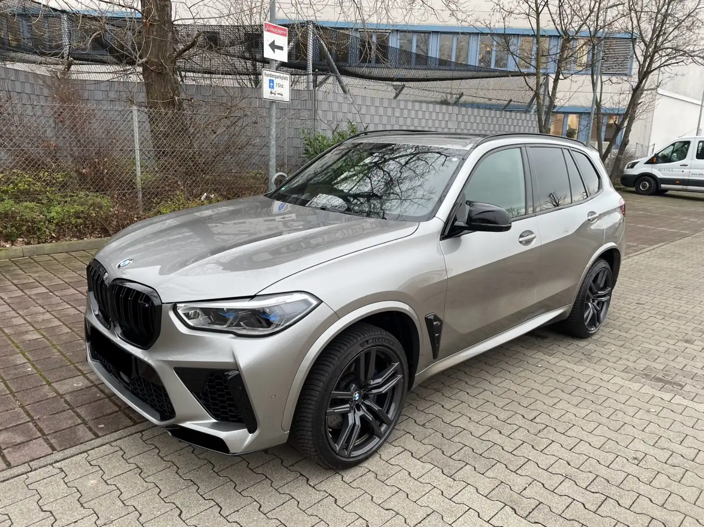 BMW X5 M Competition, Drivers Package, full, new HU, Gris - 1