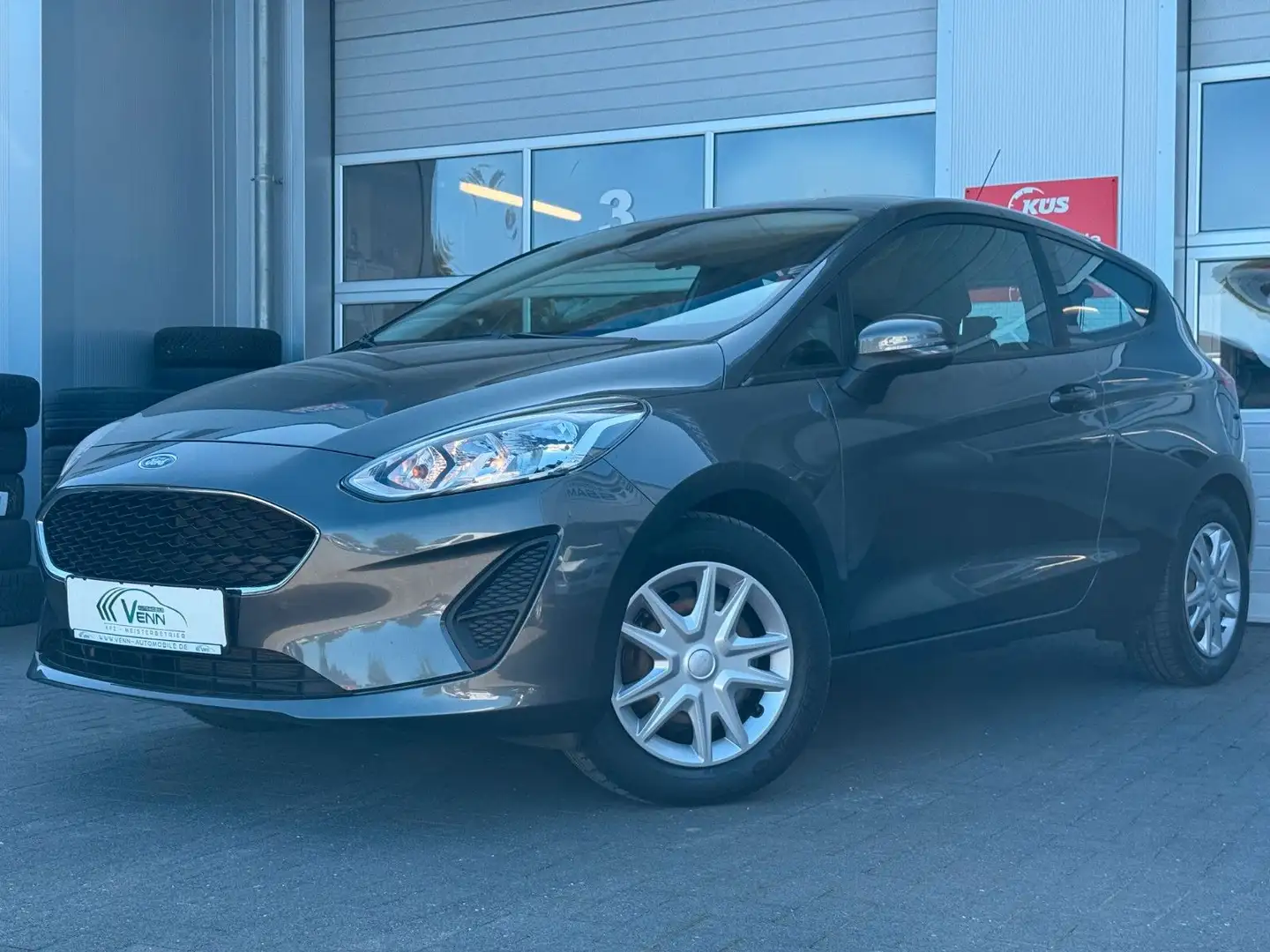 Ford Fiesta Trend *SHZ*FSH*Klimaanlage*SHA*Limiter Grau - 1