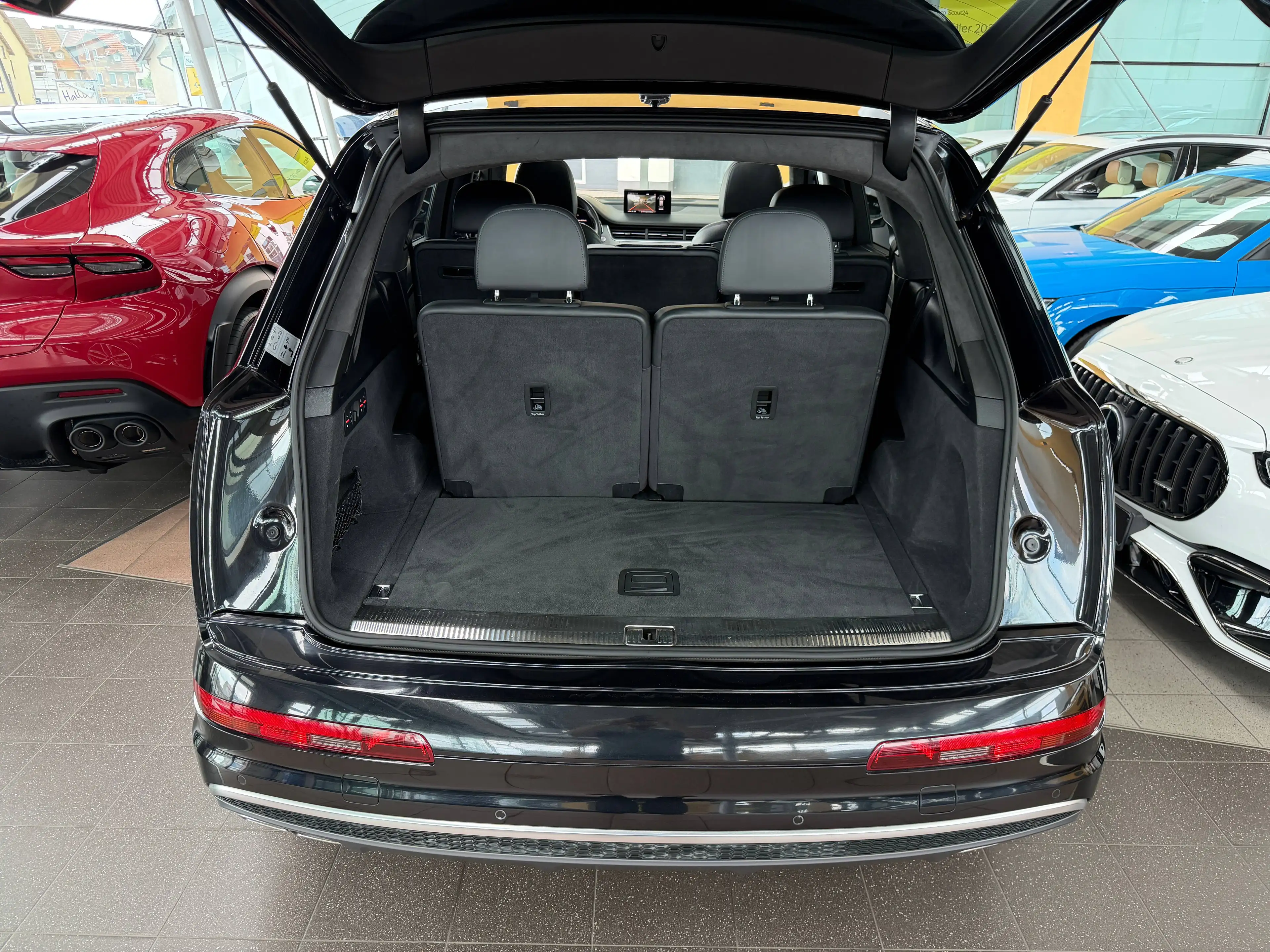 Audi SQ7 4.0 TDI B&O Pano Massage Nachtsicht Matrix HUD — photo 10