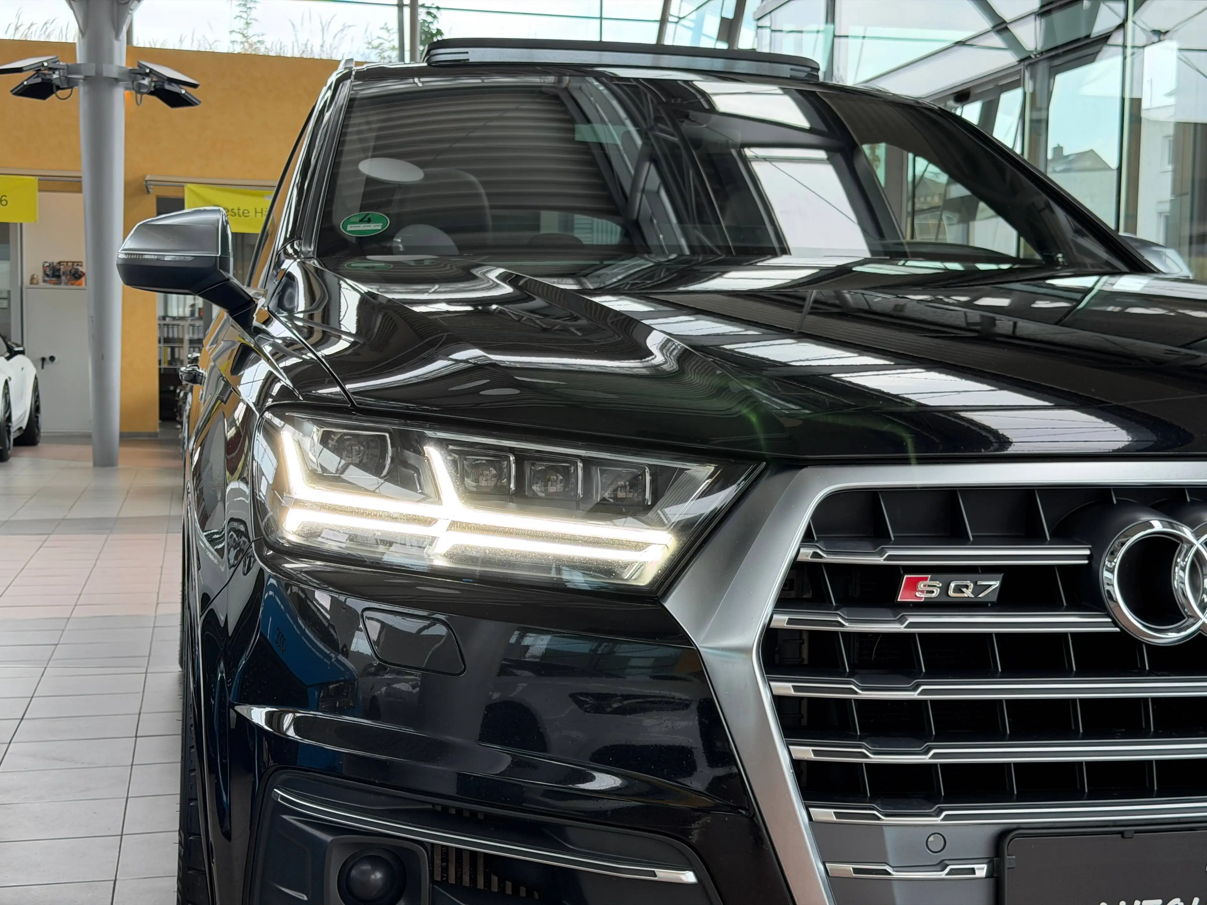 Audi SQ7 4.0 TDI B&O Pano Massage Nachtsicht Matrix HUD — photo 14