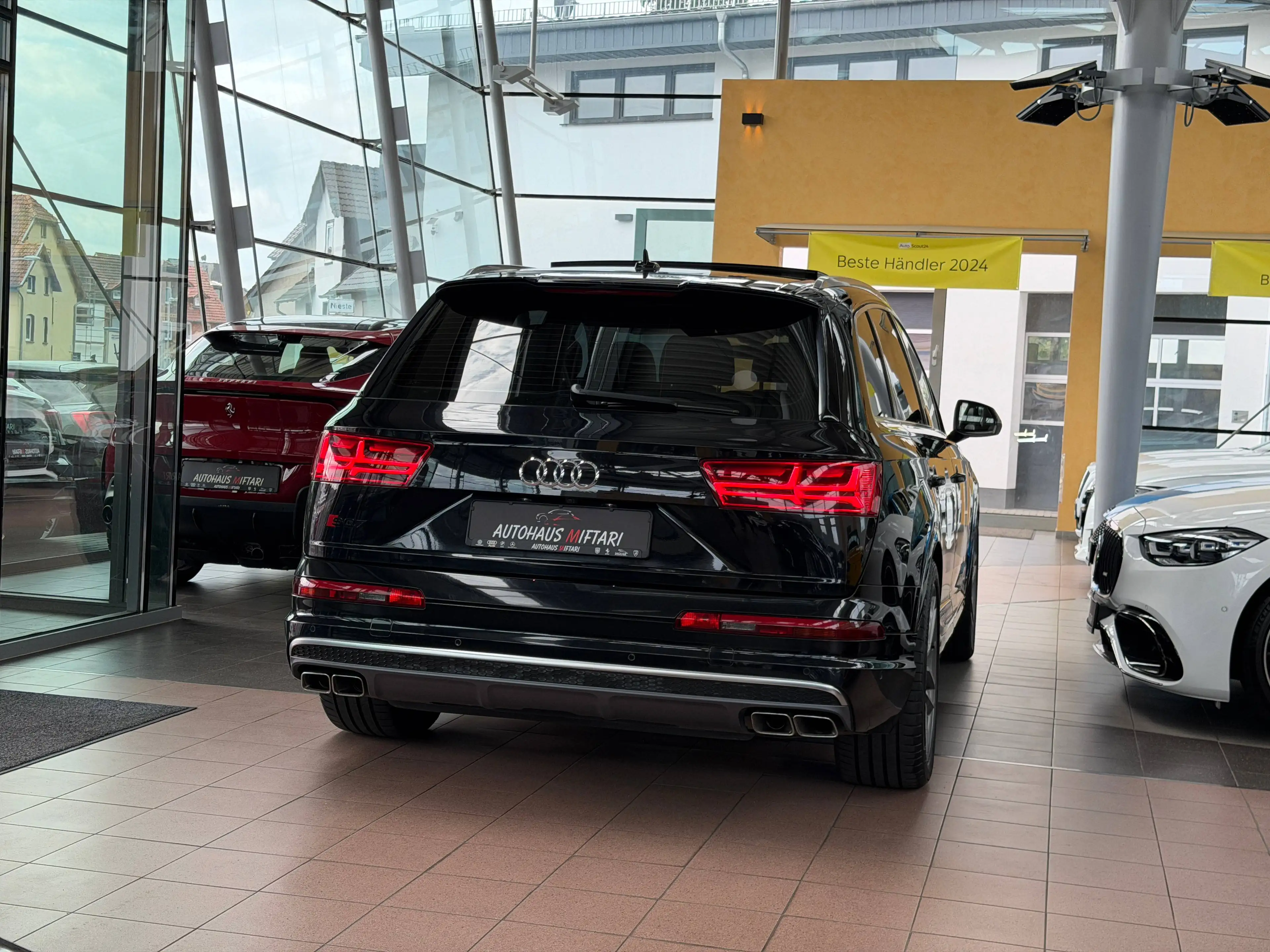 Audi SQ7 4.0 TDI B&O Pano Massage Nachtsicht Matrix HUD — photo 5