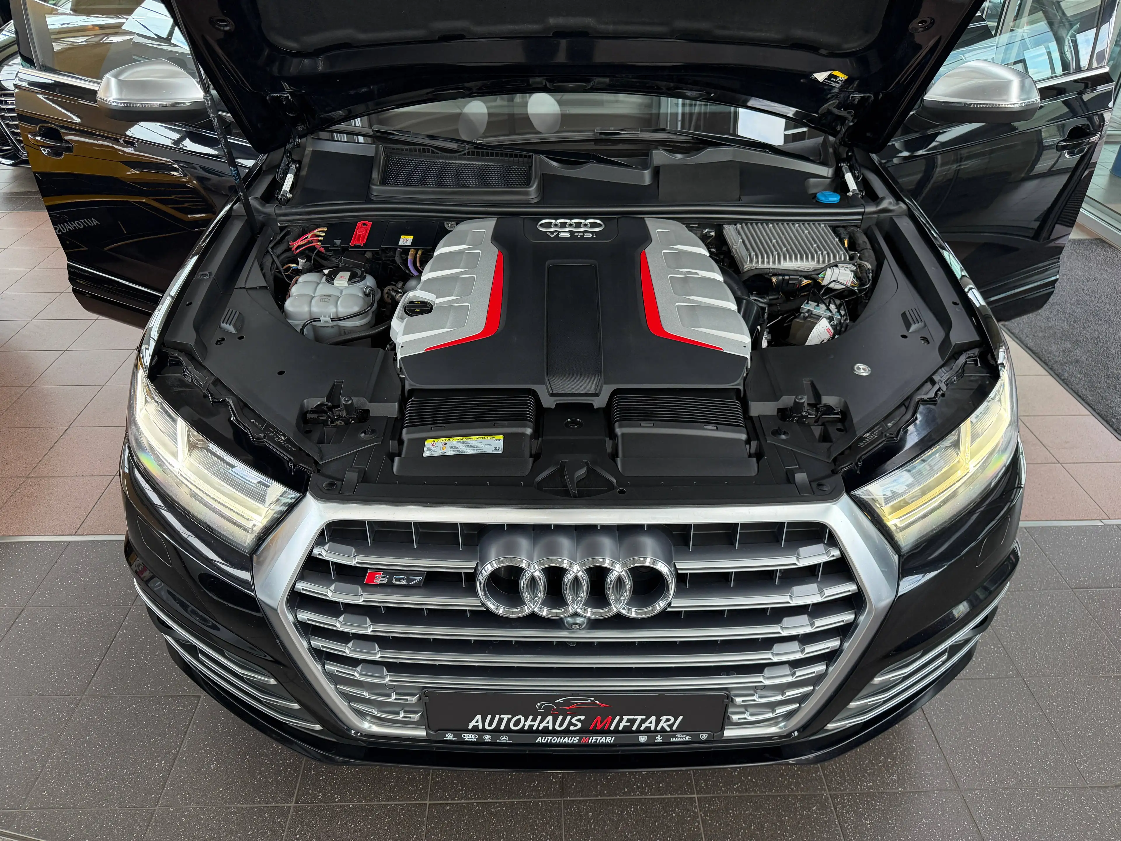 Audi SQ7 4.0 TDI B&O Pano Massage Nachtsicht Matrix HUD — photo 3