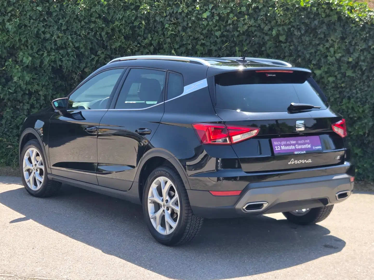 SEAT Arona 1,0 TSI // FR-LINE // KAMERA // ACC // WENIG KM // DIGITAL TACHO // LED // Schwarz - 2