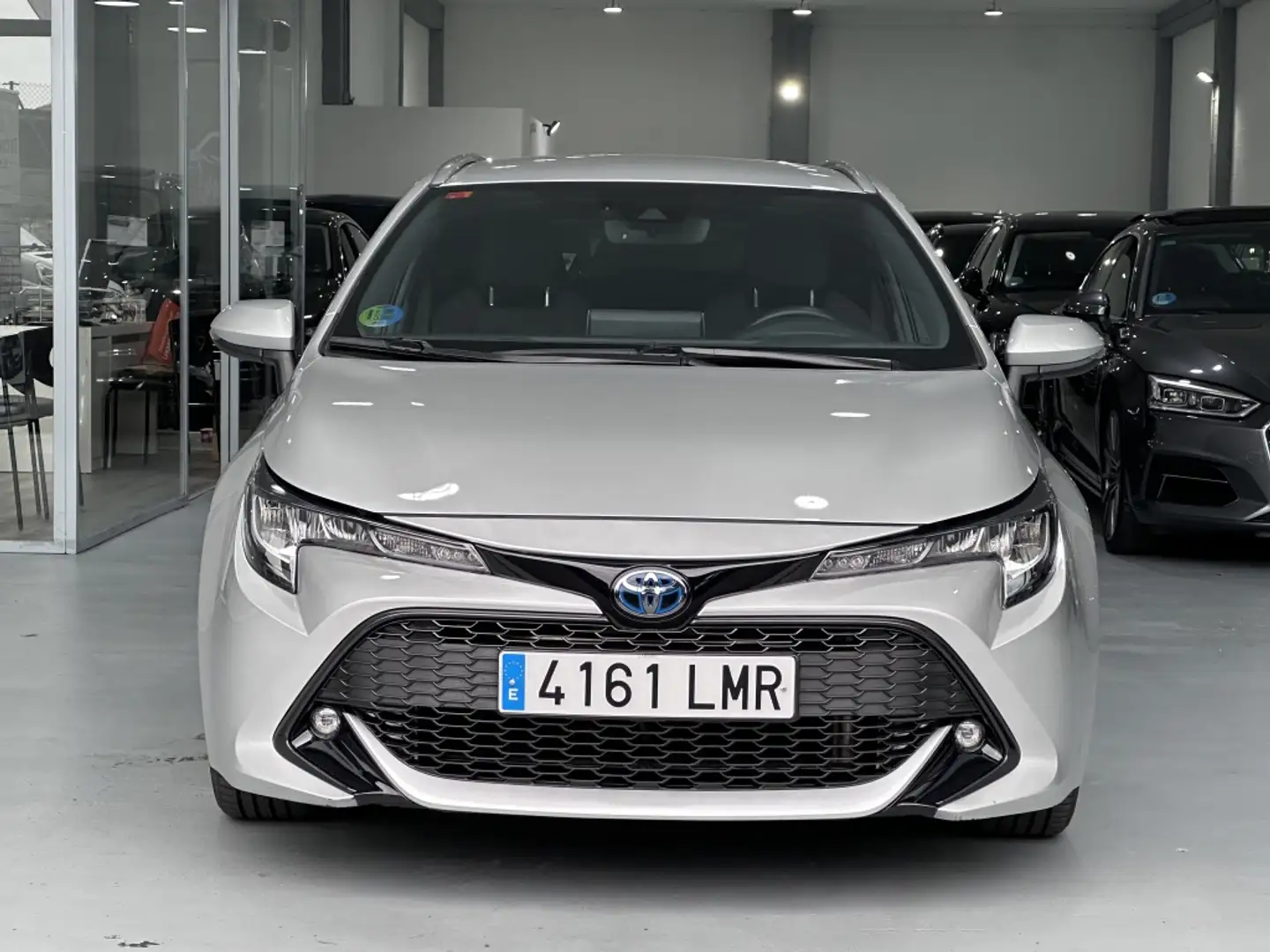 Toyota Corolla Touring Sports 125H Active Tech Gris - 2