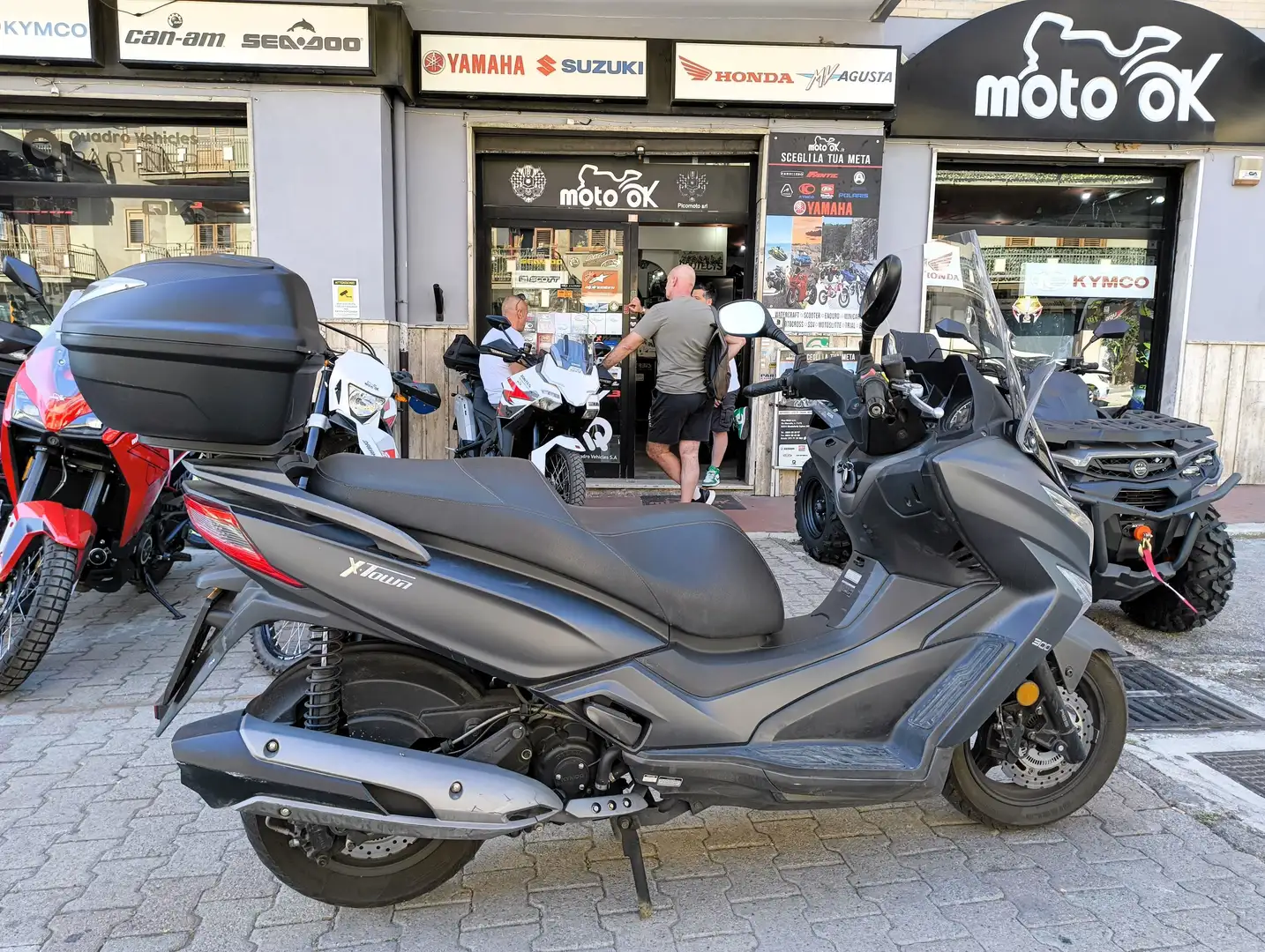 Kymco Xciting 300i ABS Schwarz - 1
