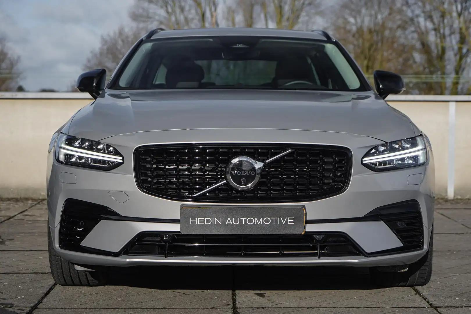 Volvo V90 2.0 T8 Plug-in hybrid AWD Ultra Dark | Panoramadak Grau - 2