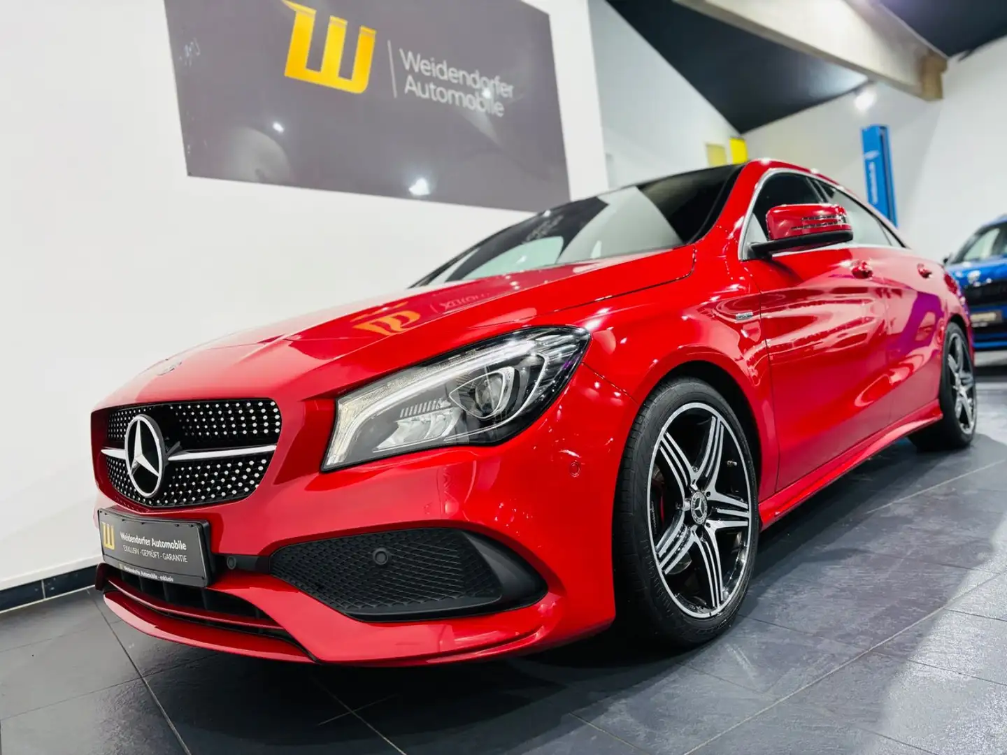 Mercedes-Benz CLA 250 4Matic Sport LED*NAVI*PDC*SHZG*PANORAMA* Червоний - 2