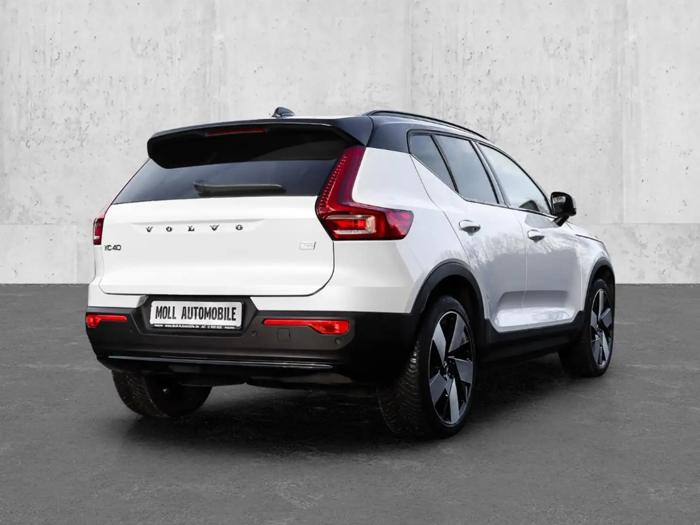 Volvo XC40 Ultimate Recharge Pure Electric AWD StandHZG Digit Weiß - 2