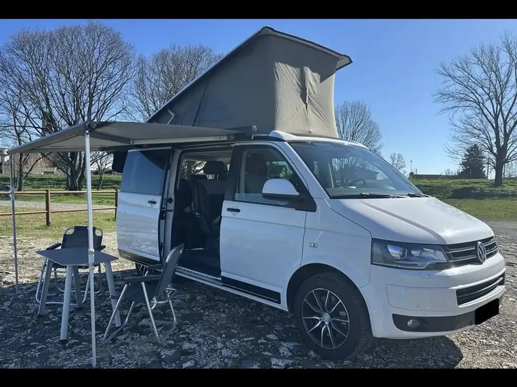Volkswagen T5 California 2015 из Европы — купить под ключ
