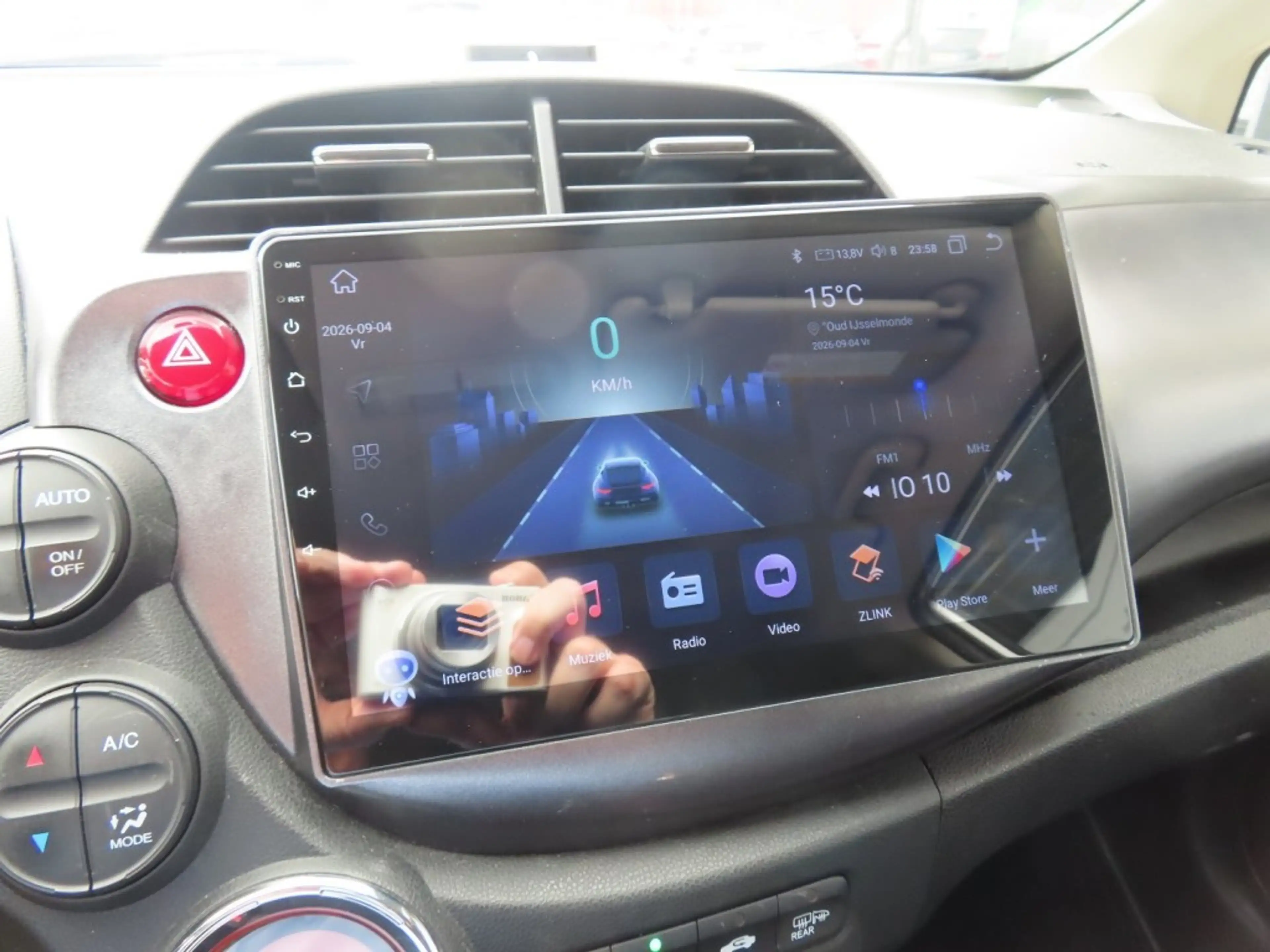 Honda Jazz 1.4 Comfort Plus Ecc Cruise Pdc Trekhaak 2013 — photo 23