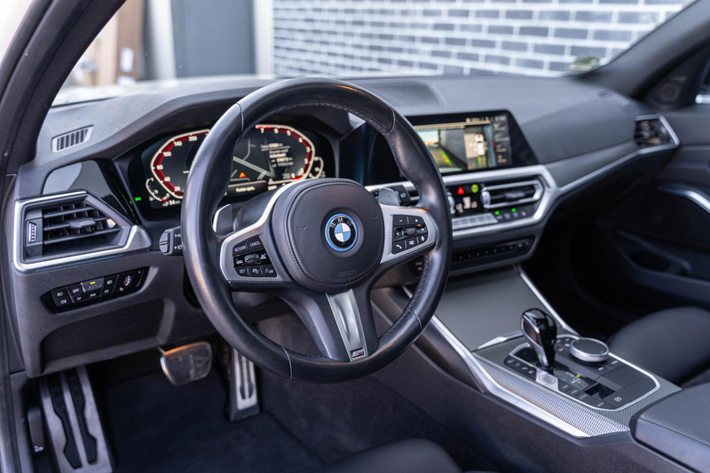 BMW 320 3-serie Touring 320e High Executive | Plug-in Hybr — photo 11