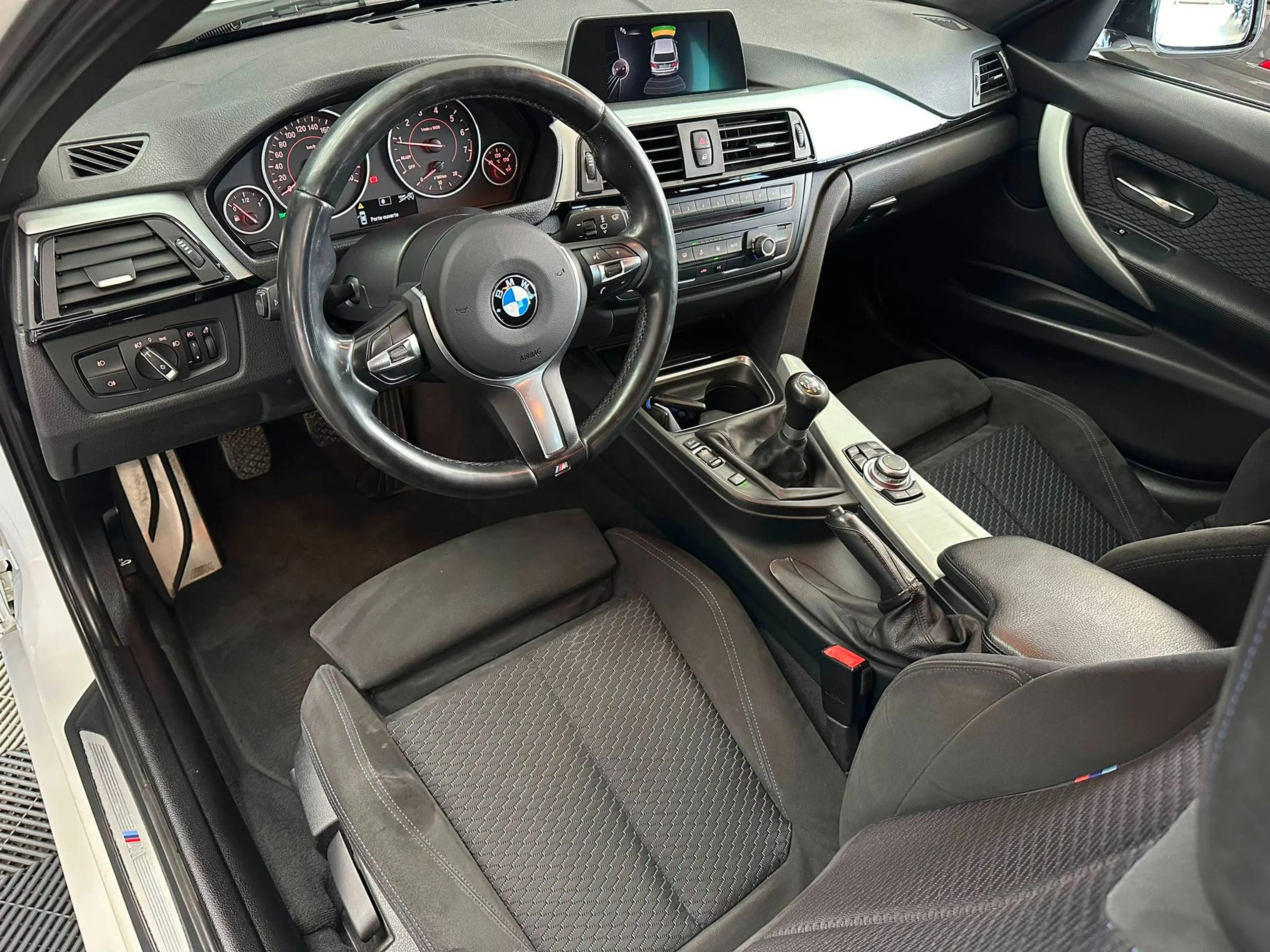 BMW 316 🟢PACK M - ESSENSE 136CV - 1ER MAIN - FULL CARNET — photo 9