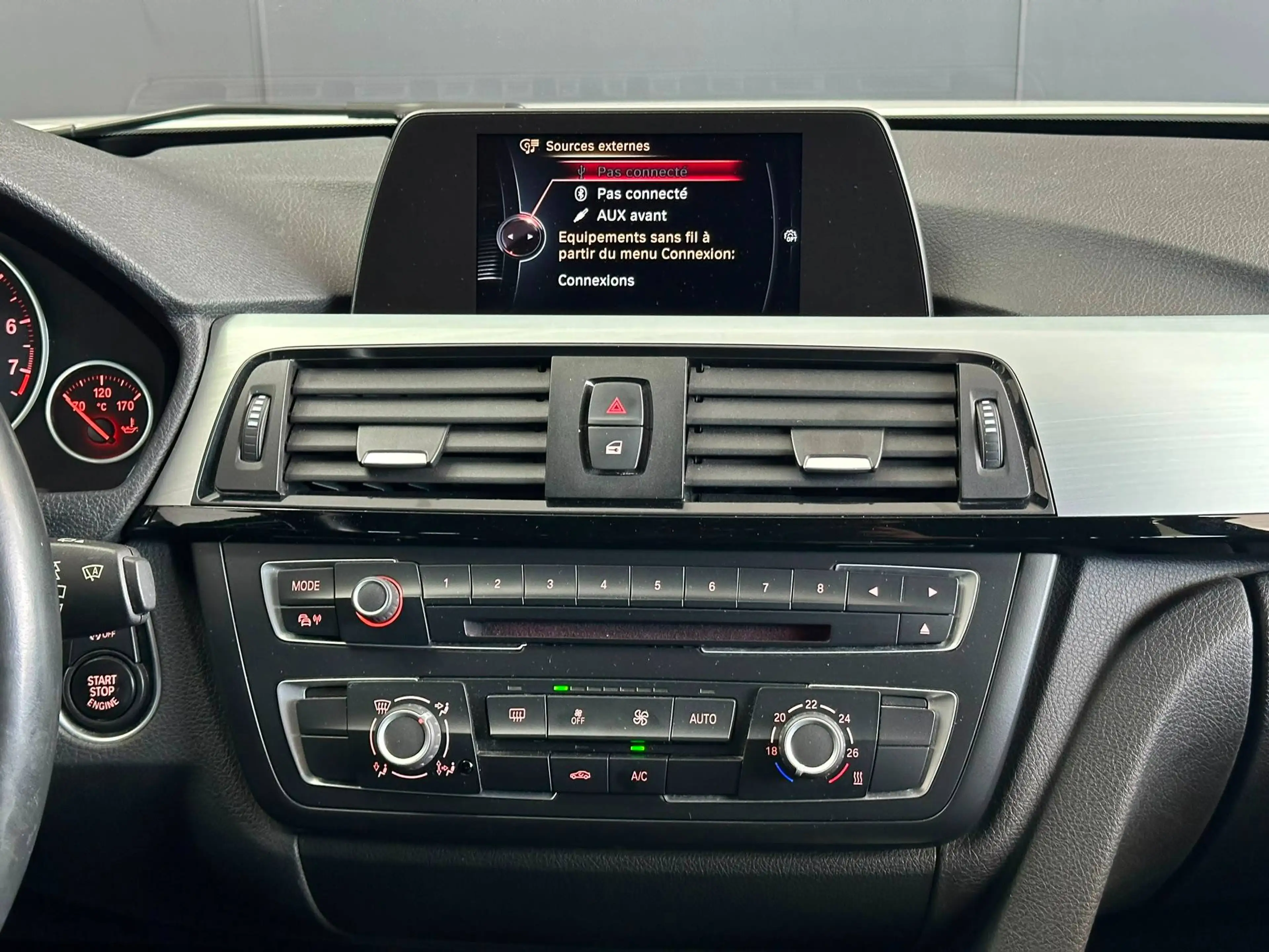 BMW 316 🟢PACK M - ESSENSE 136CV - 1ER MAIN - FULL CARNET — photo 13