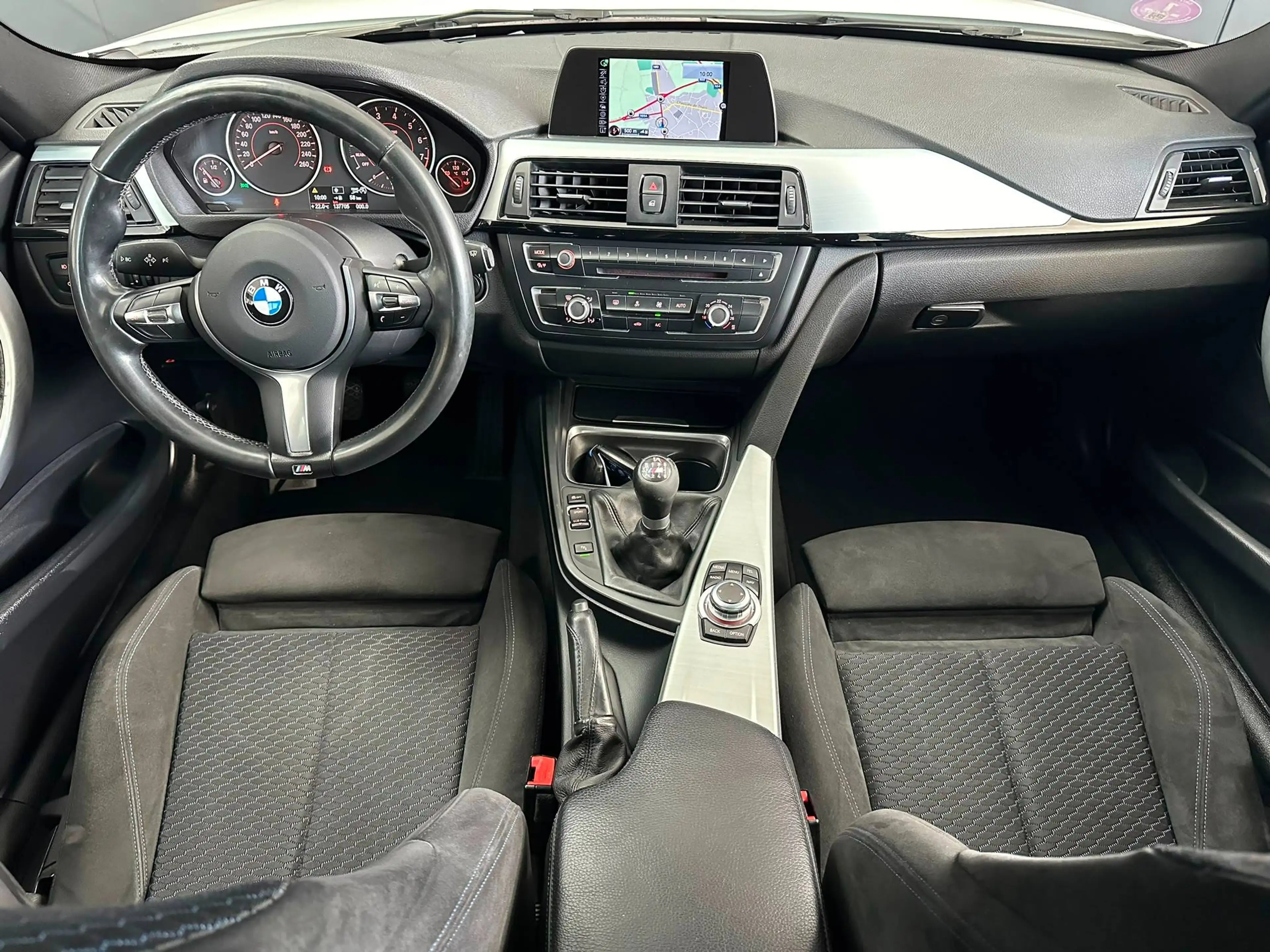 BMW 316 🟢PACK M - ESSENSE 136CV - 1ER MAIN - FULL CARNET — photo 10