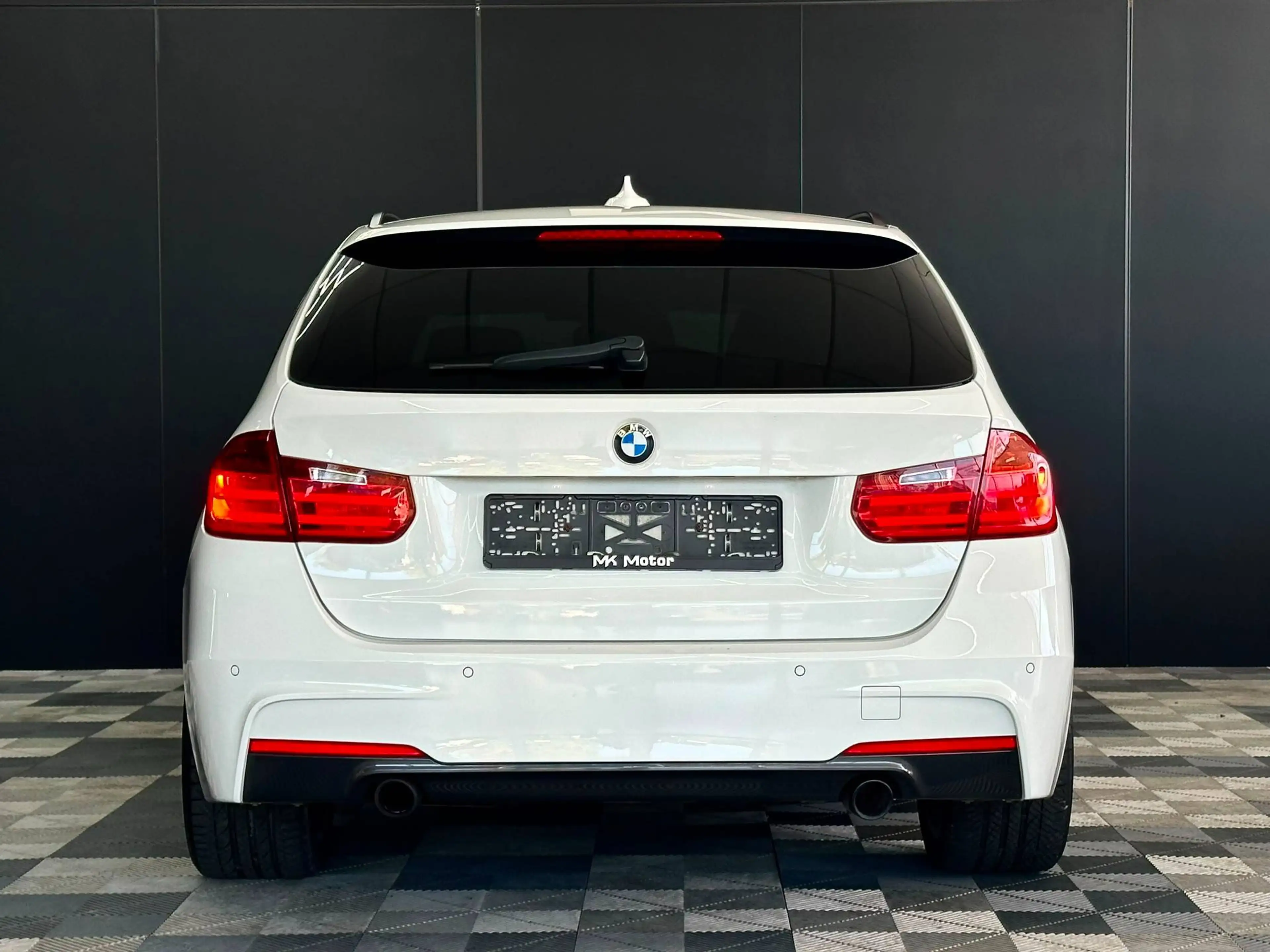 BMW 316 🟢PACK M - ESSENSE 136CV - 1ER MAIN - FULL CARNET — photo 6